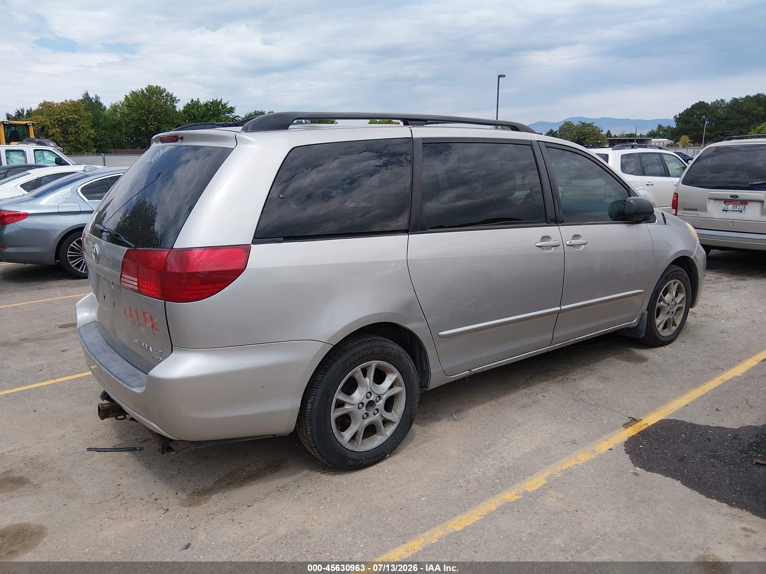 2005 Toyota Sienna Le Gray vin: 5TDBA23C45S050119