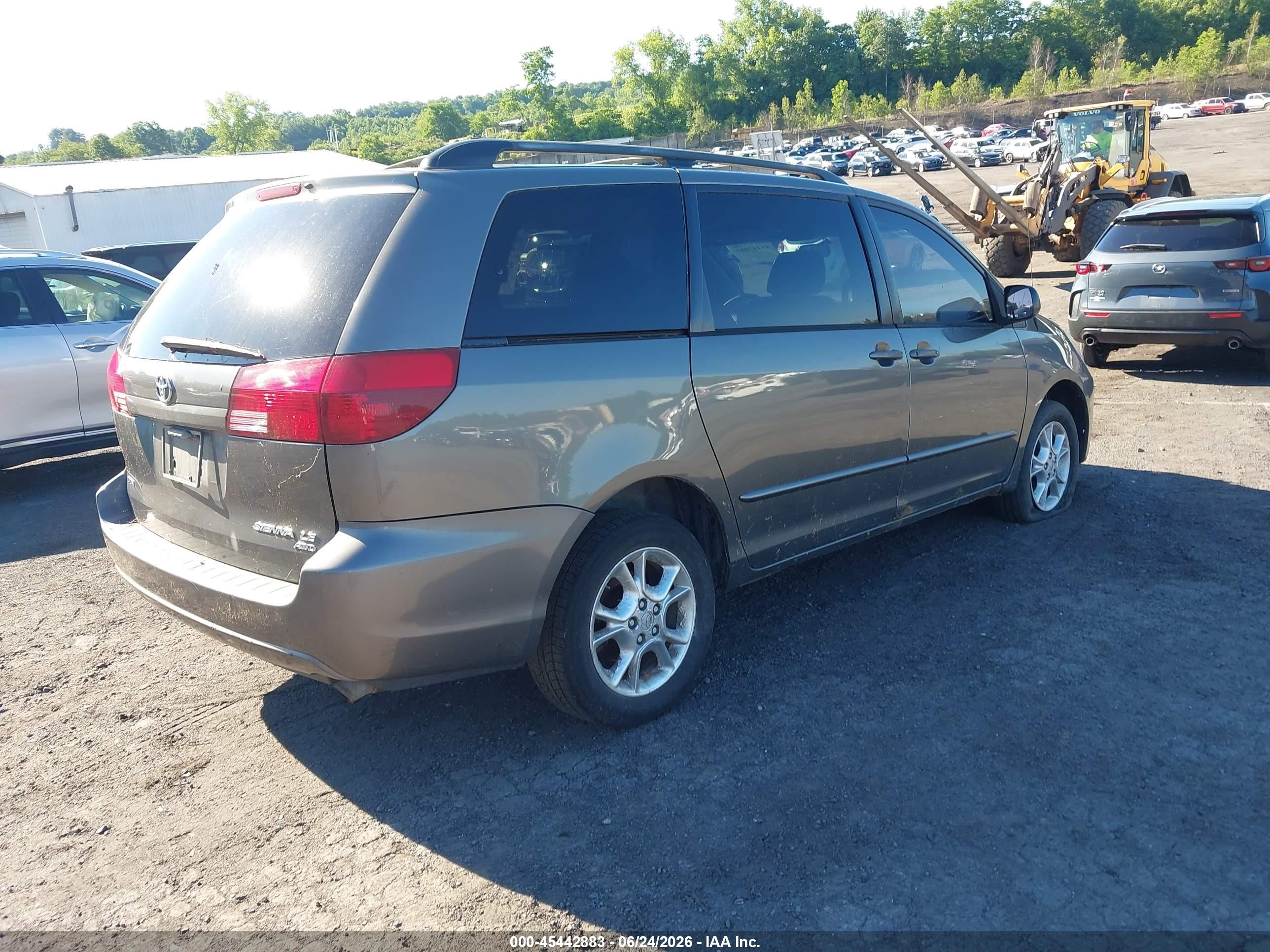 2004 Toyota Sienna Le Gray vin: 5TDBA23C54S021663