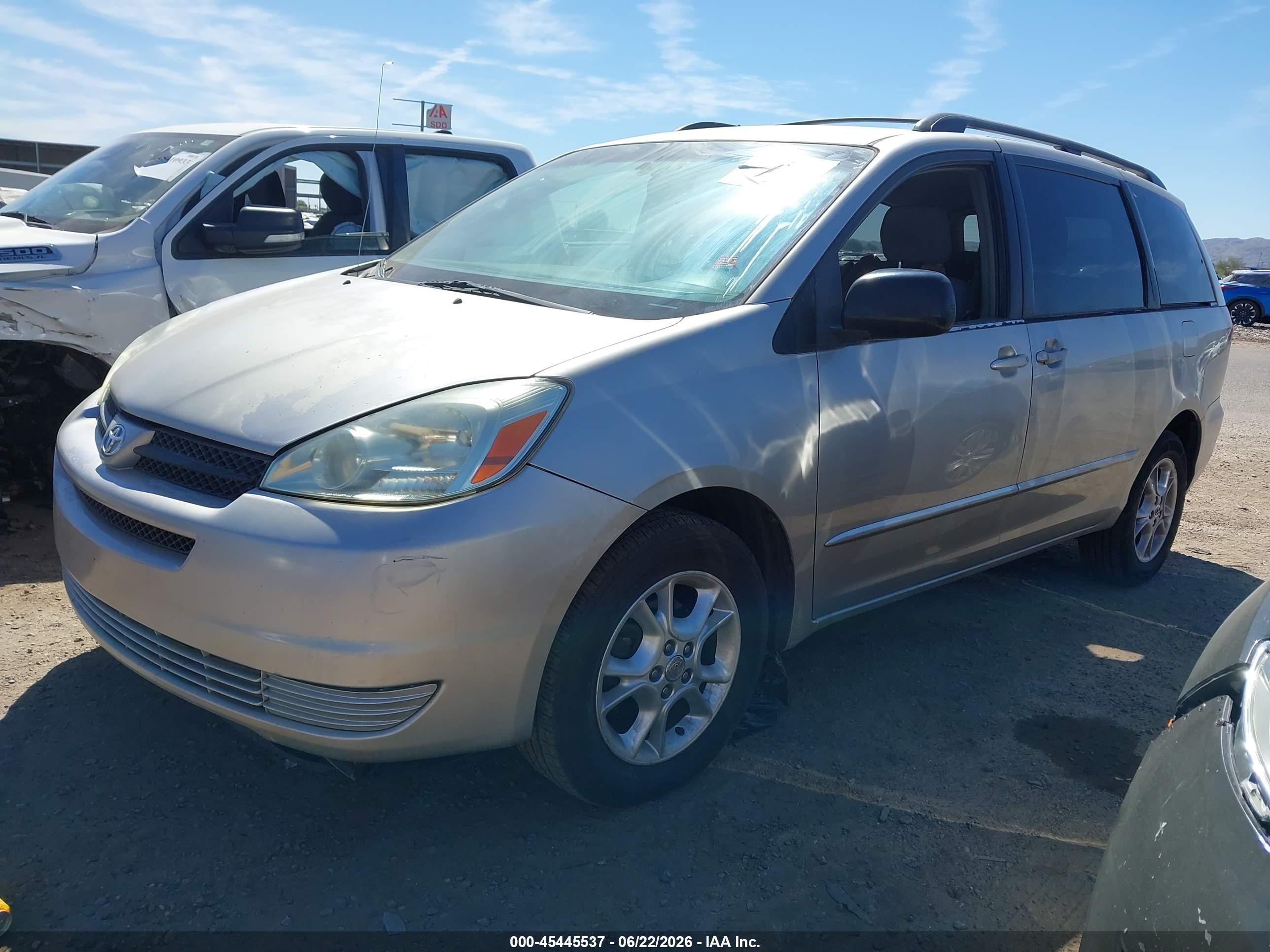 2004 Toyota Sienna Le Silver vin: 5TDBA23C54S024434