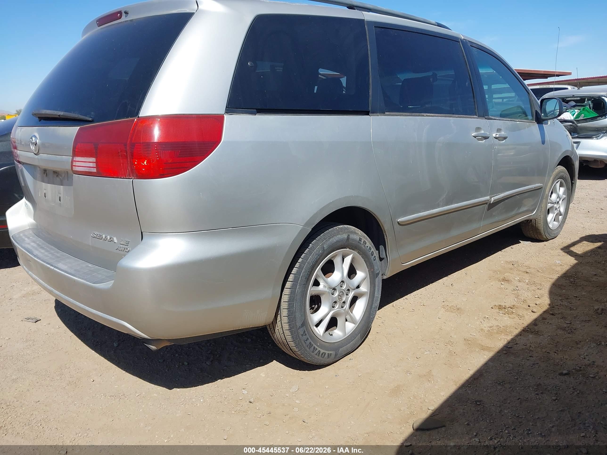 2004 Toyota Sienna Le Silver vin: 5TDBA23C54S024434
