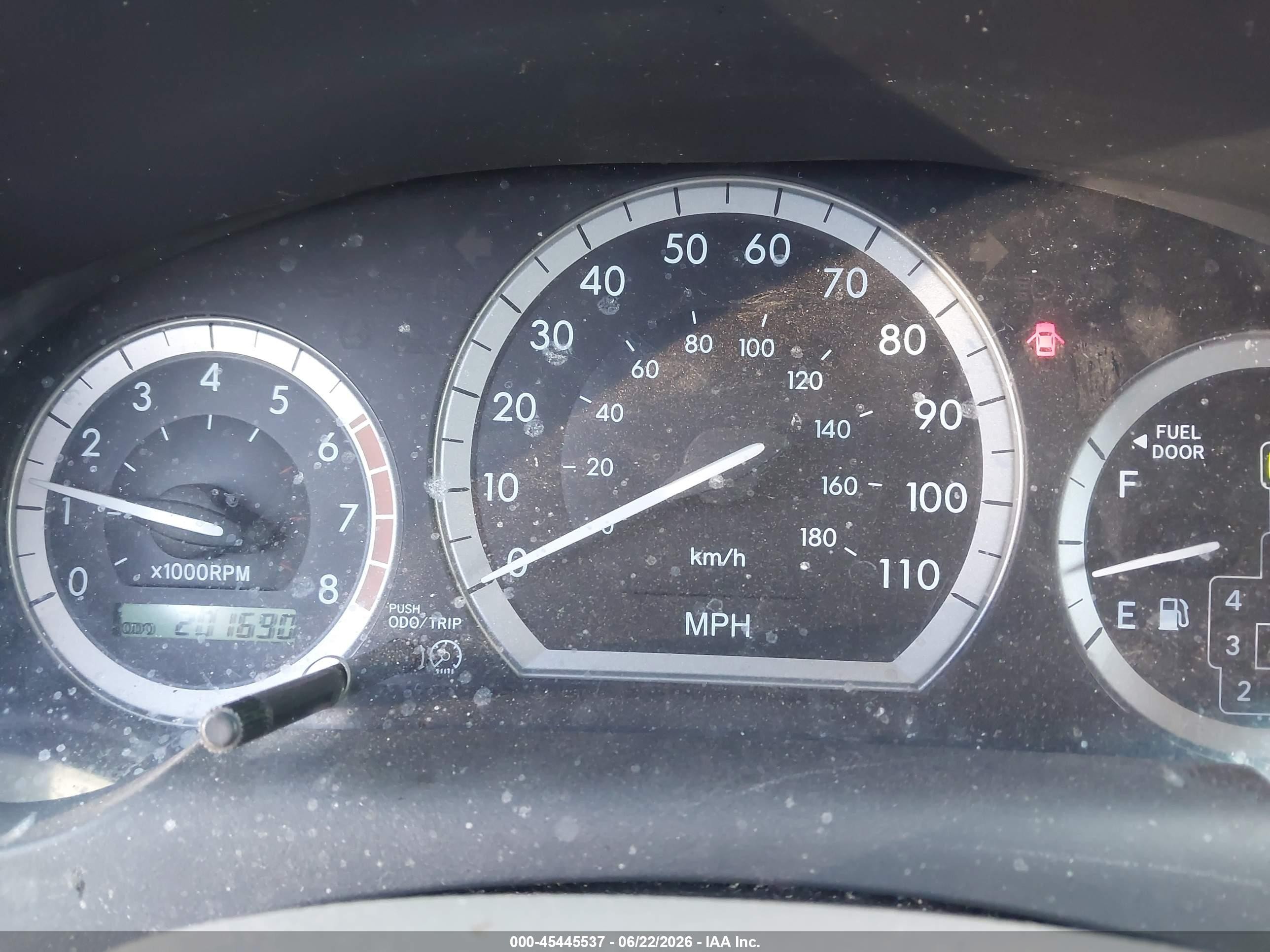 2004 Toyota Sienna Le Silver vin: 5TDBA23C54S024434