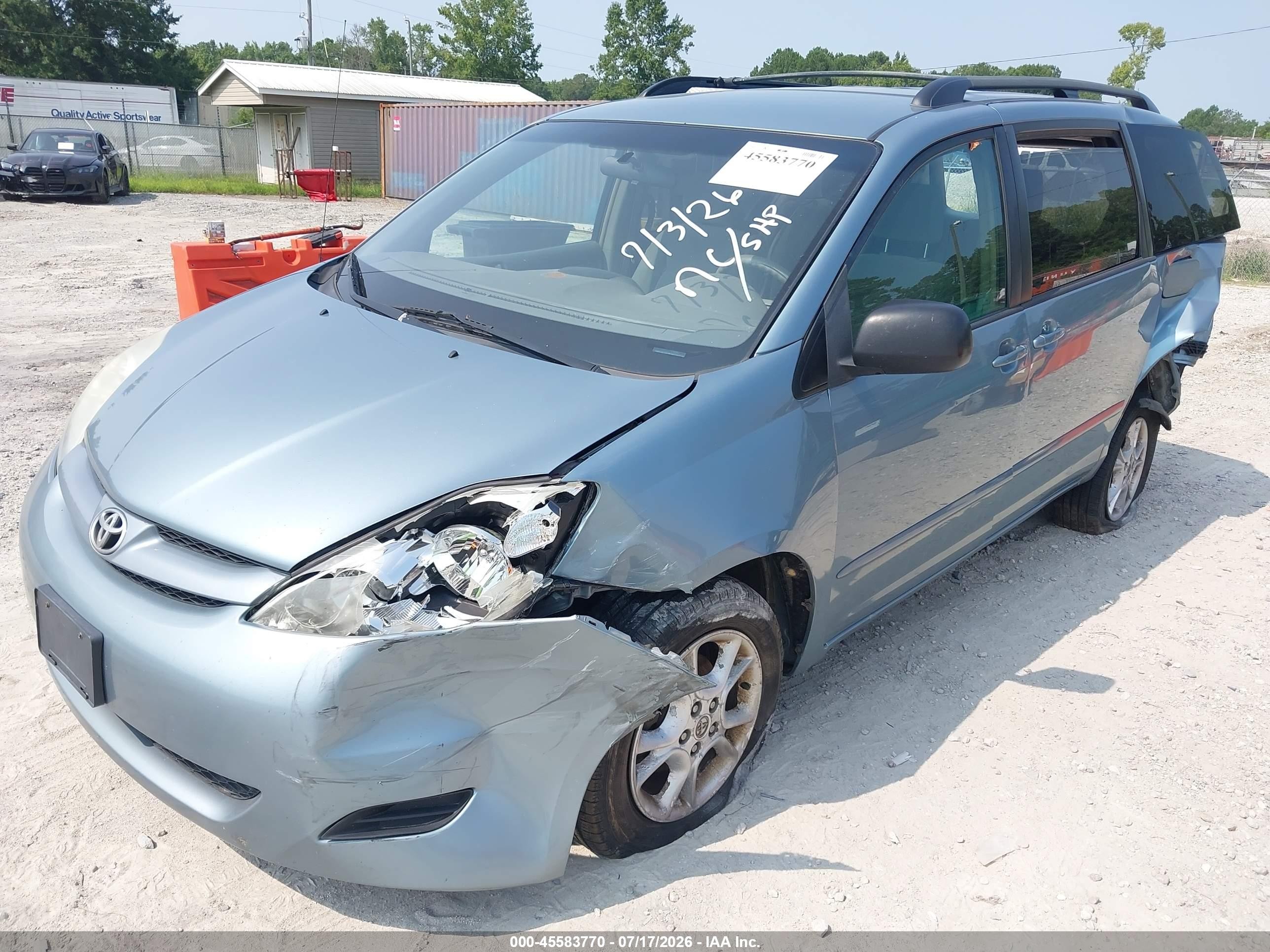 2006 Toyota Sienna Le Blue vin: 5TDBA23C56S072146