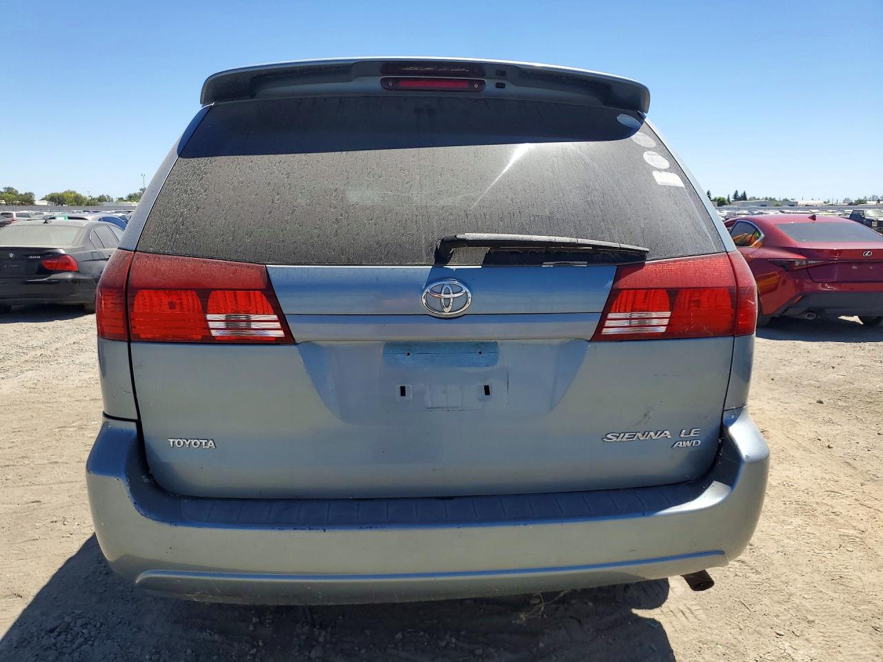 2005 Toyota Sienna Le Blue vin: 5TDBA23C65S031927