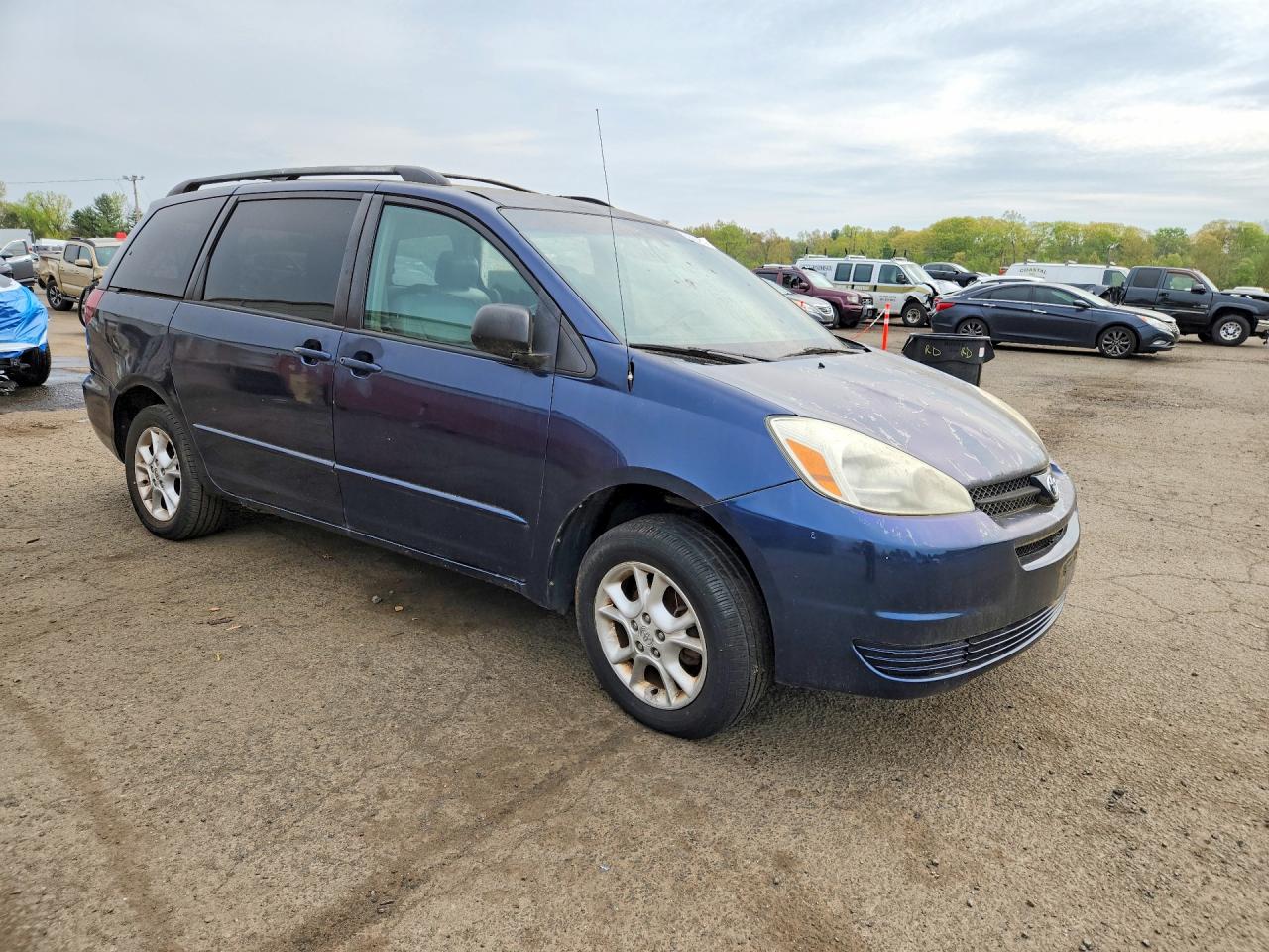 2005 Toyota Sienna Le Blue vin: 5TDBA23C65S032589