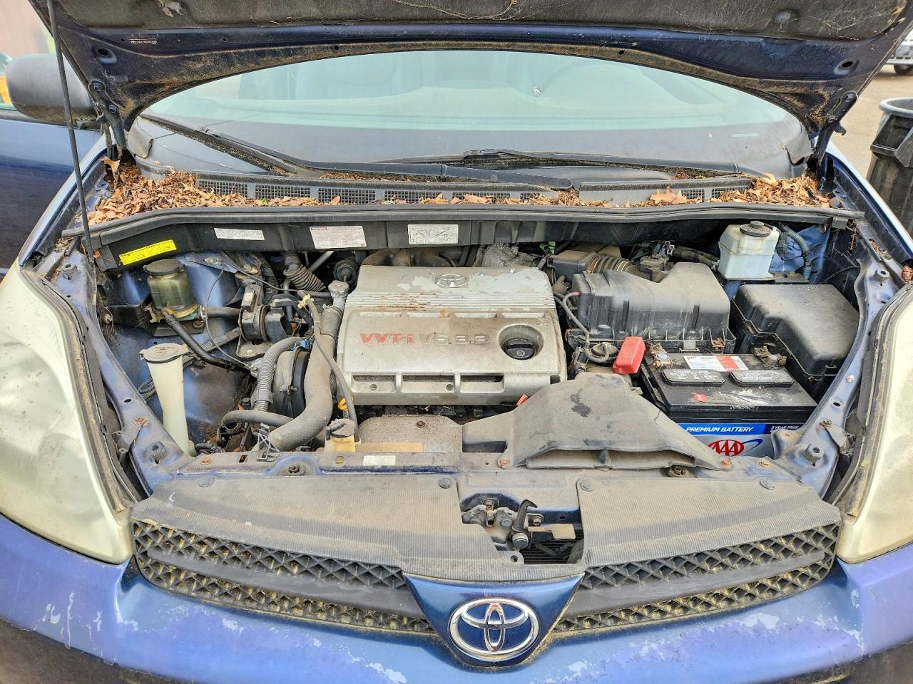2005 Toyota Sienna Le Blue vin: 5TDBA23C65S032589