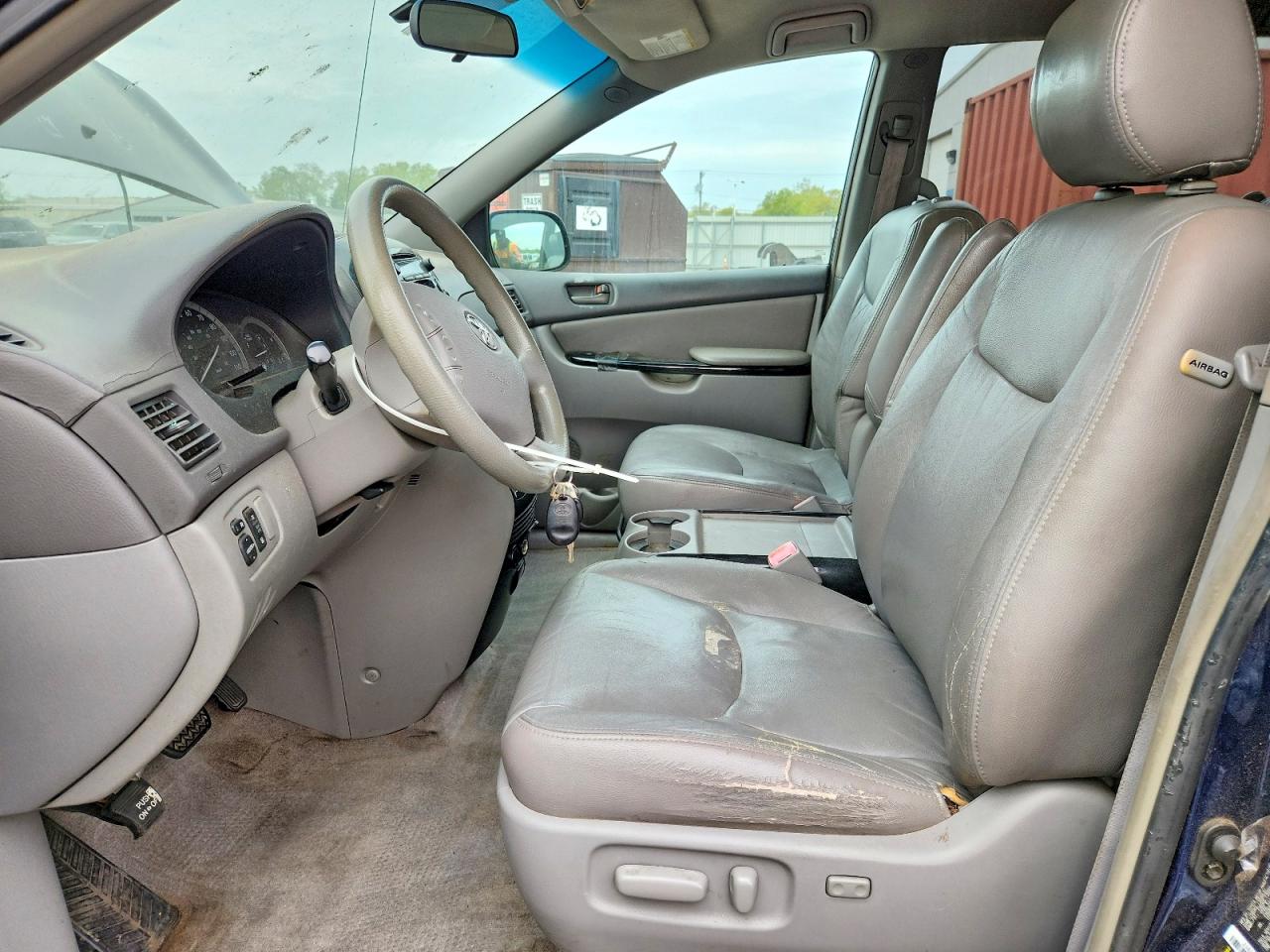 2005 Toyota Sienna Le Blue vin: 5TDBA23C65S032589