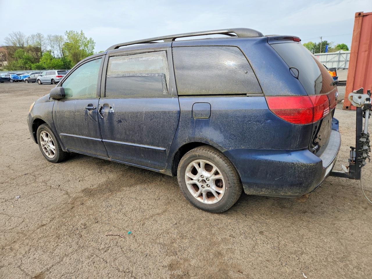 2005 Toyota Sienna Le Blue vin: 5TDBA23C65S032589