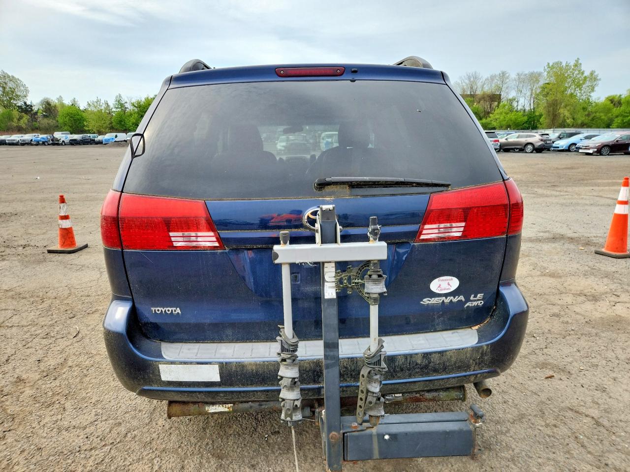 2005 Toyota Sienna Le Blue vin: 5TDBA23C65S032589