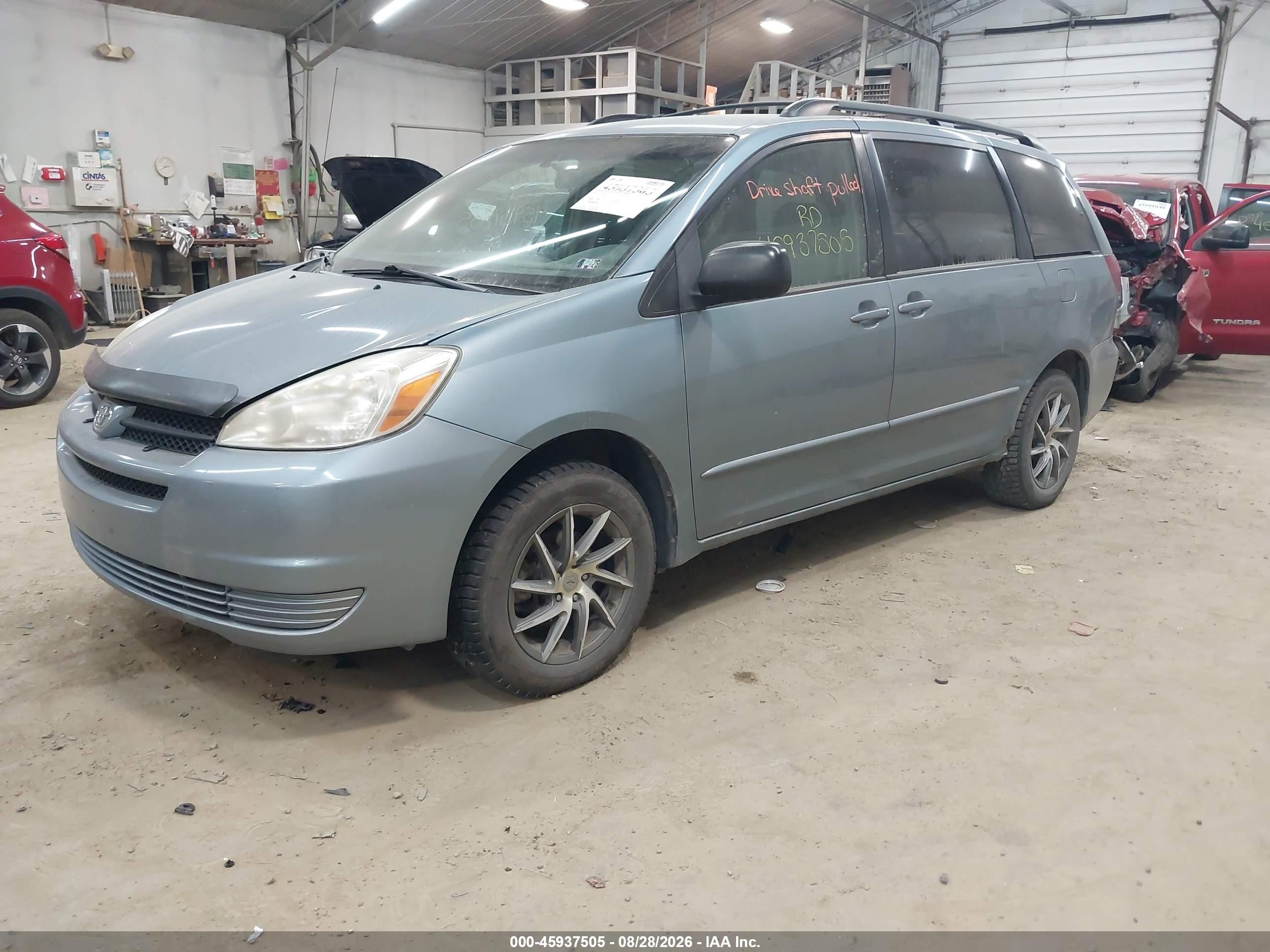2005 Toyota Sienna Le Синий vin: 5TDBA23C65S044600