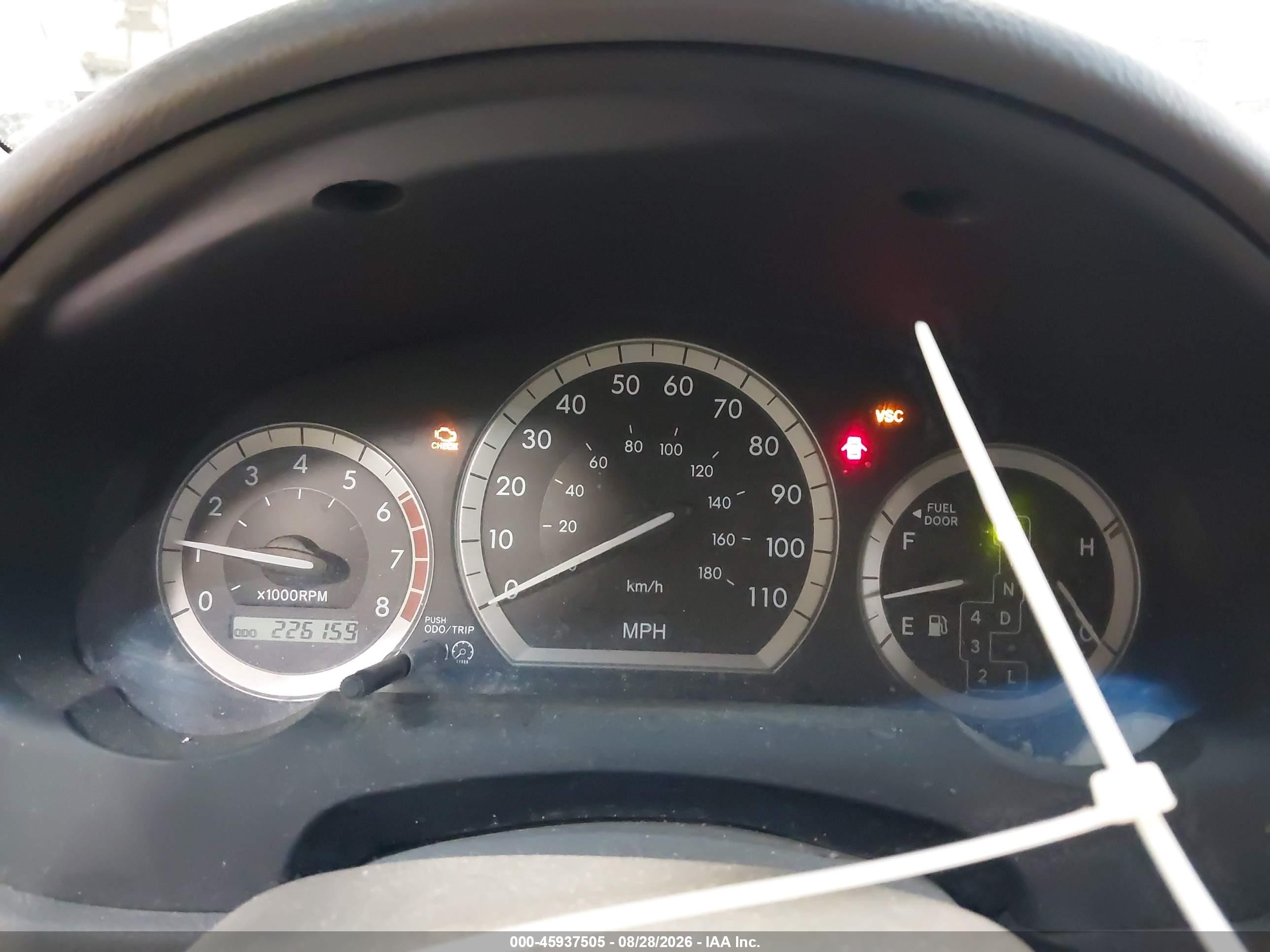 2005 Toyota Sienna Le Синий vin: 5TDBA23C65S044600