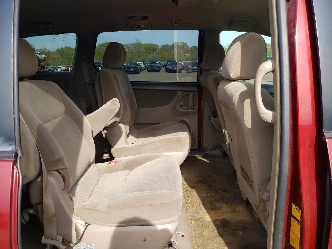 2005 Toyota Sienna Le Burgundy vin: 5TDBA23C65S053197