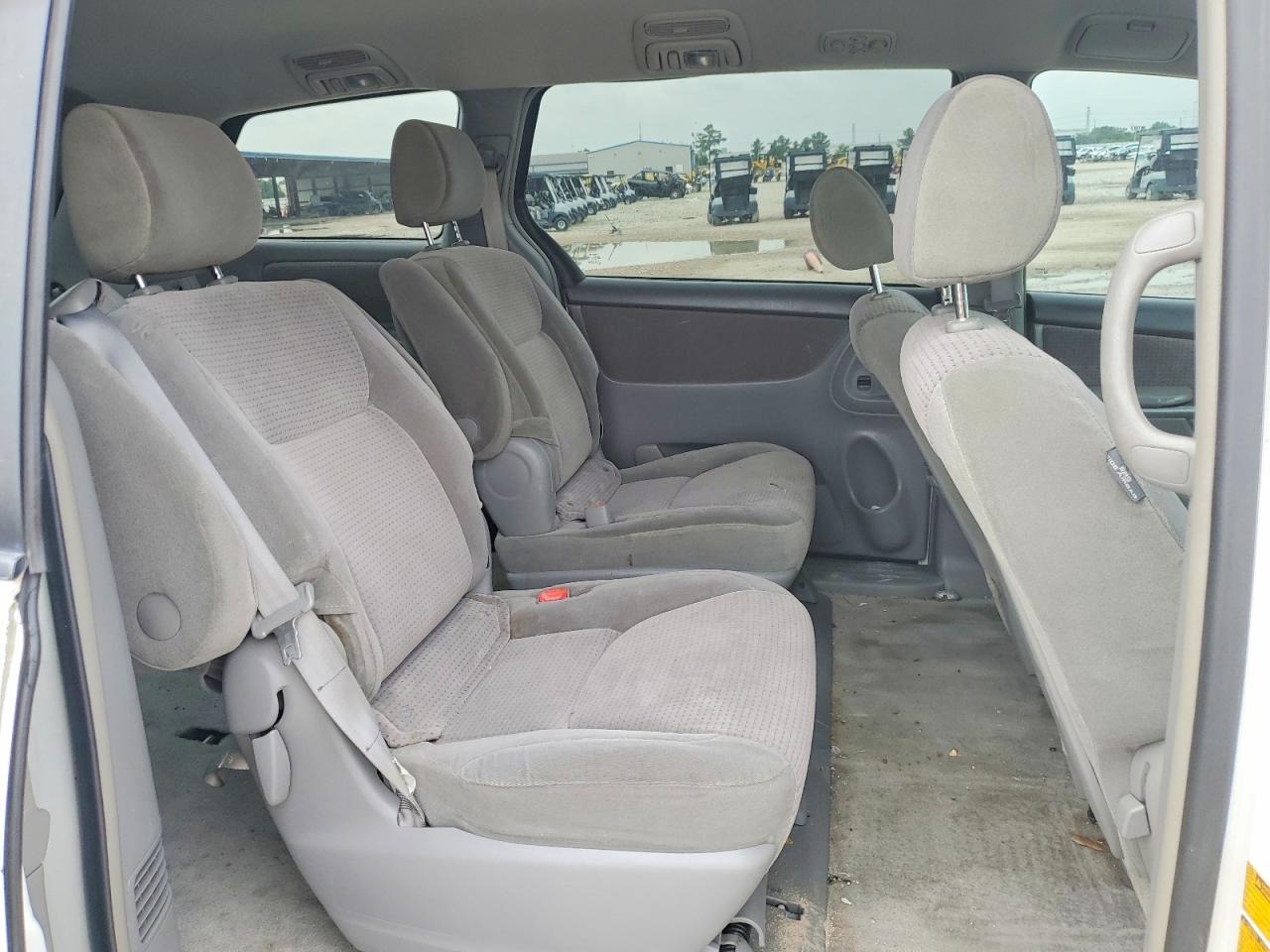 2006 Toyota Sienna Le White vin: 5TDBA23C66S069479