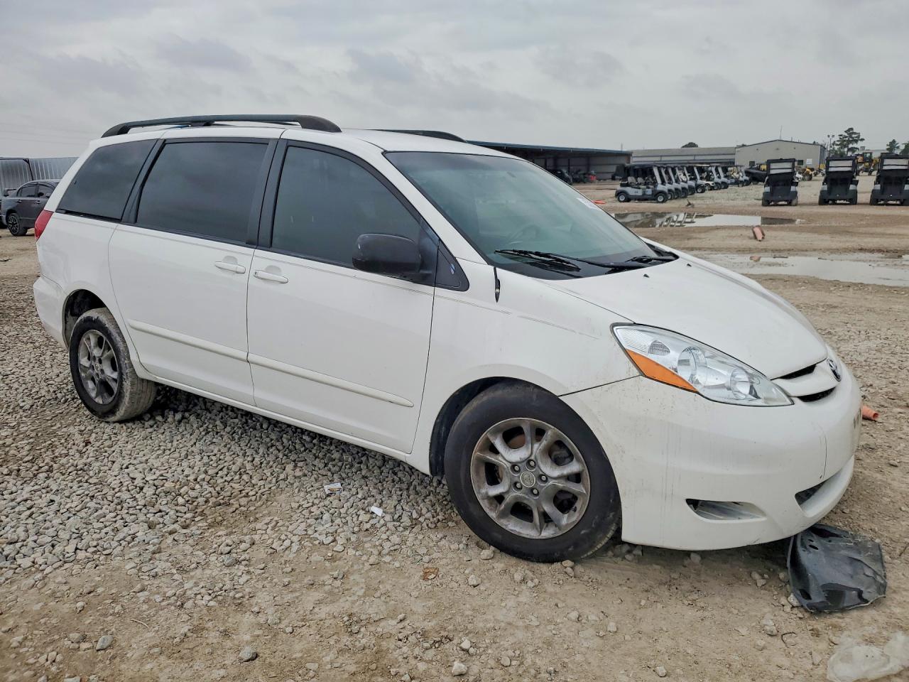 2006 Toyota Sienna Le White vin: 5TDBA23C66S069479