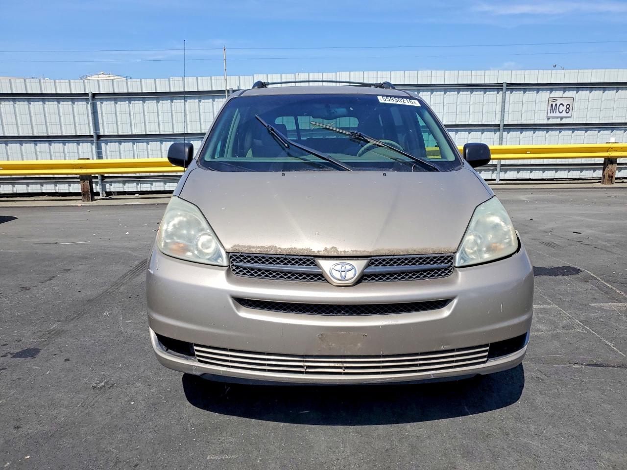 2004 Toyota Sienna Le Tan vin: 5TDBA23C74S003844