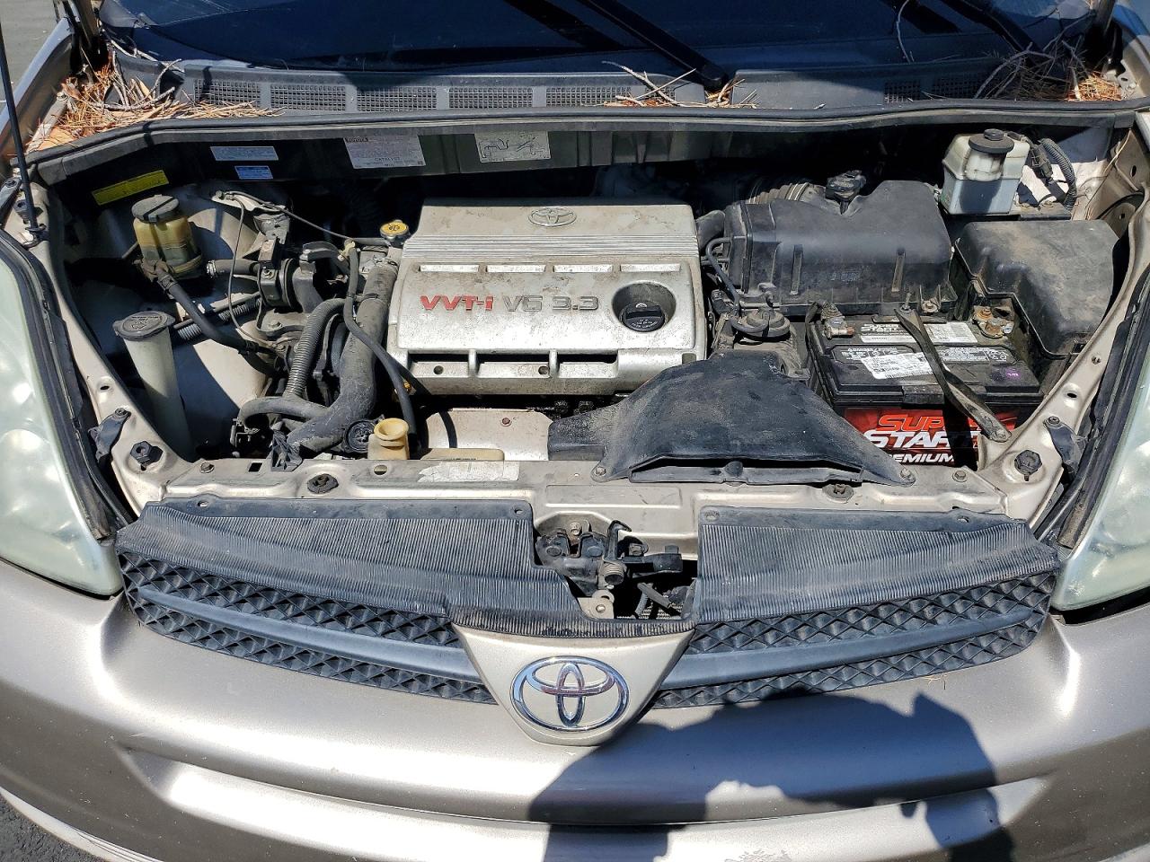 2004 Toyota Sienna Le Tan vin: 5TDBA23C74S003844
