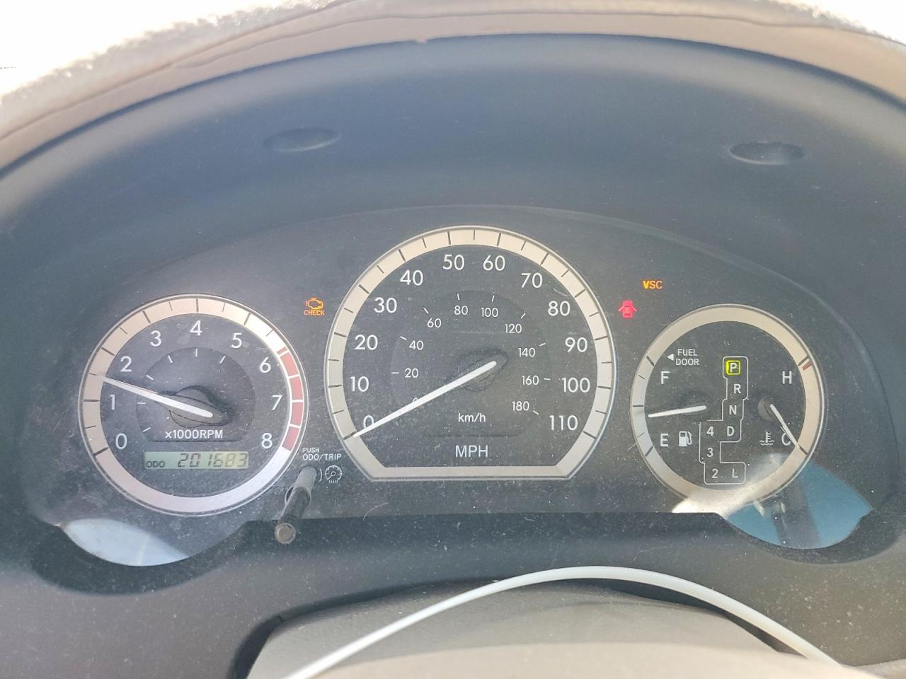 2004 Toyota Sienna Le Tan vin: 5TDBA23C74S003844