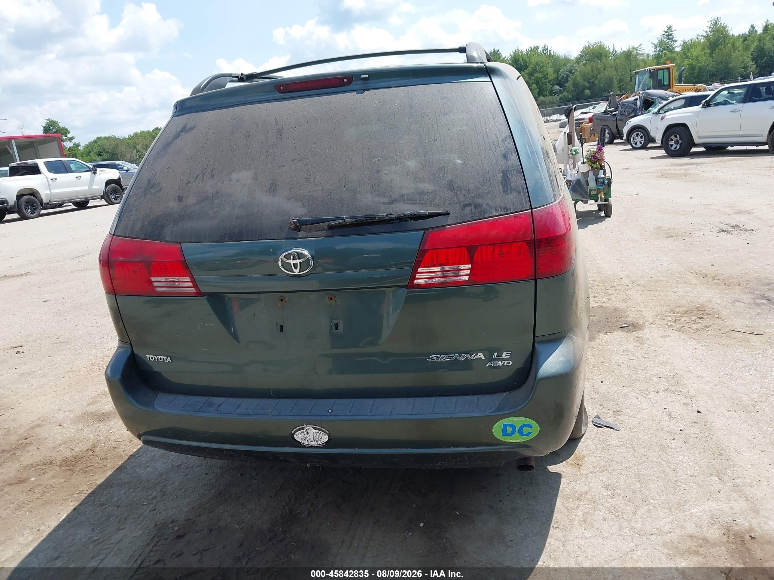 2005 Toyota Sienna Le Green vin: 5TDBA23C75S045397