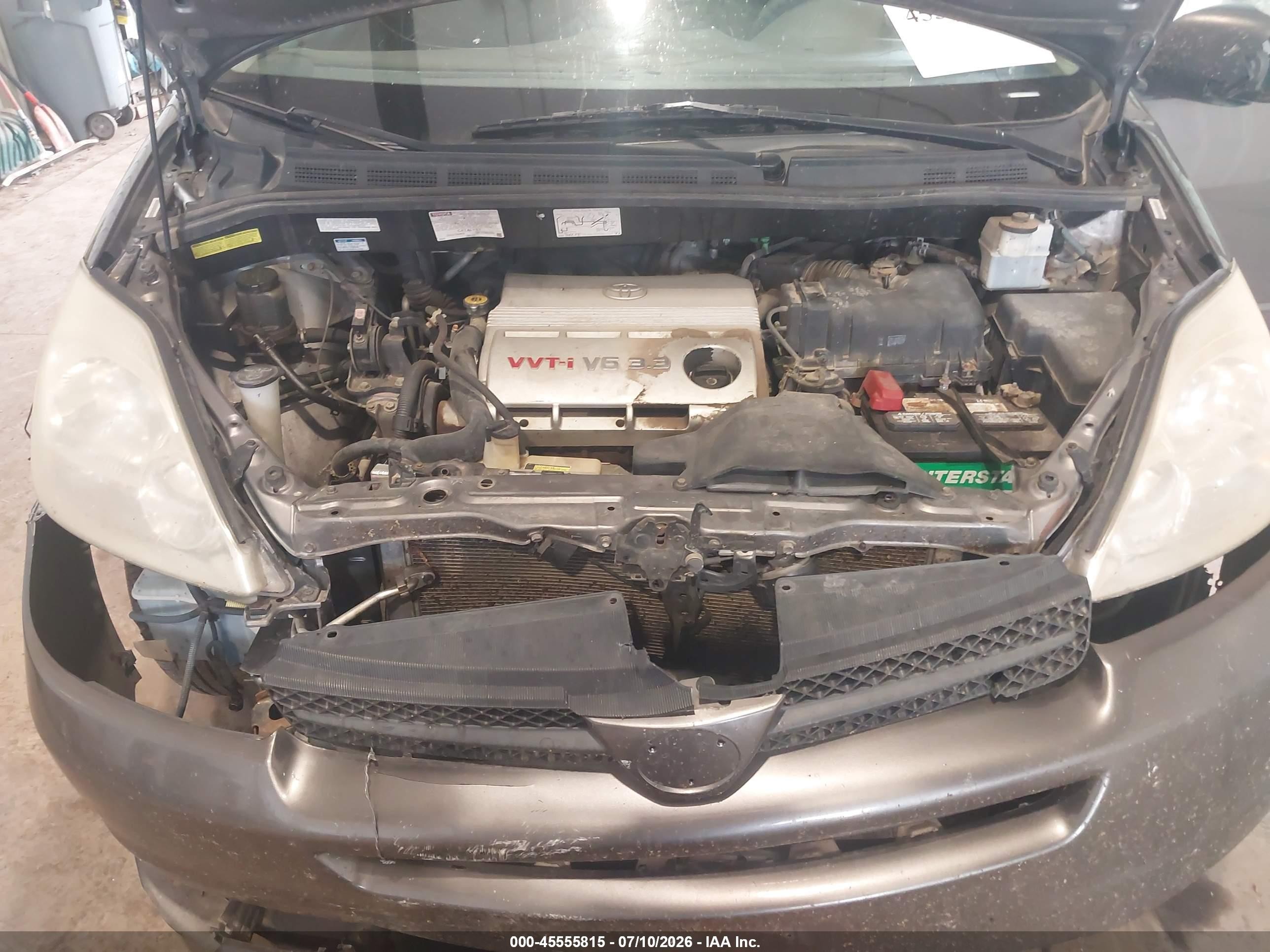 2004 Toyota Sienna Le Gray vin: 5TDBA23C84S005876