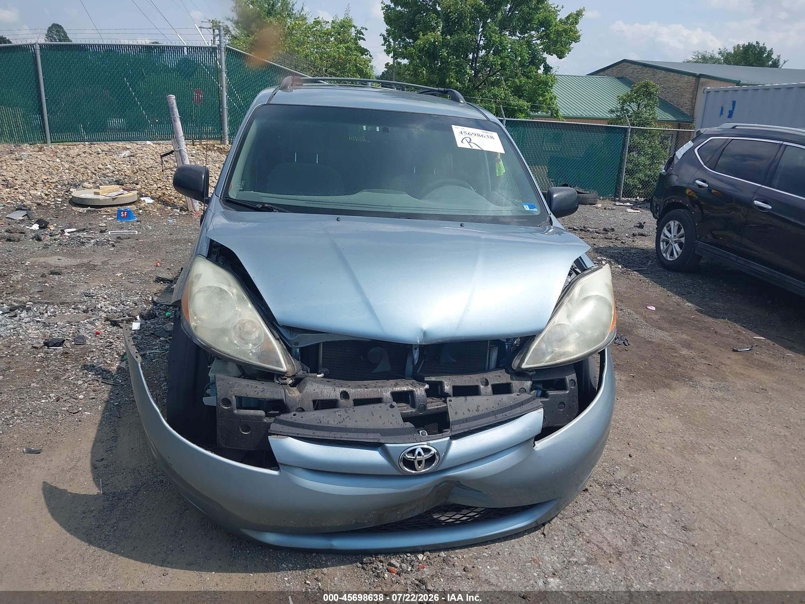 2006 Toyota Sienna Le Light Blue vin: 5TDBA23C86S055275