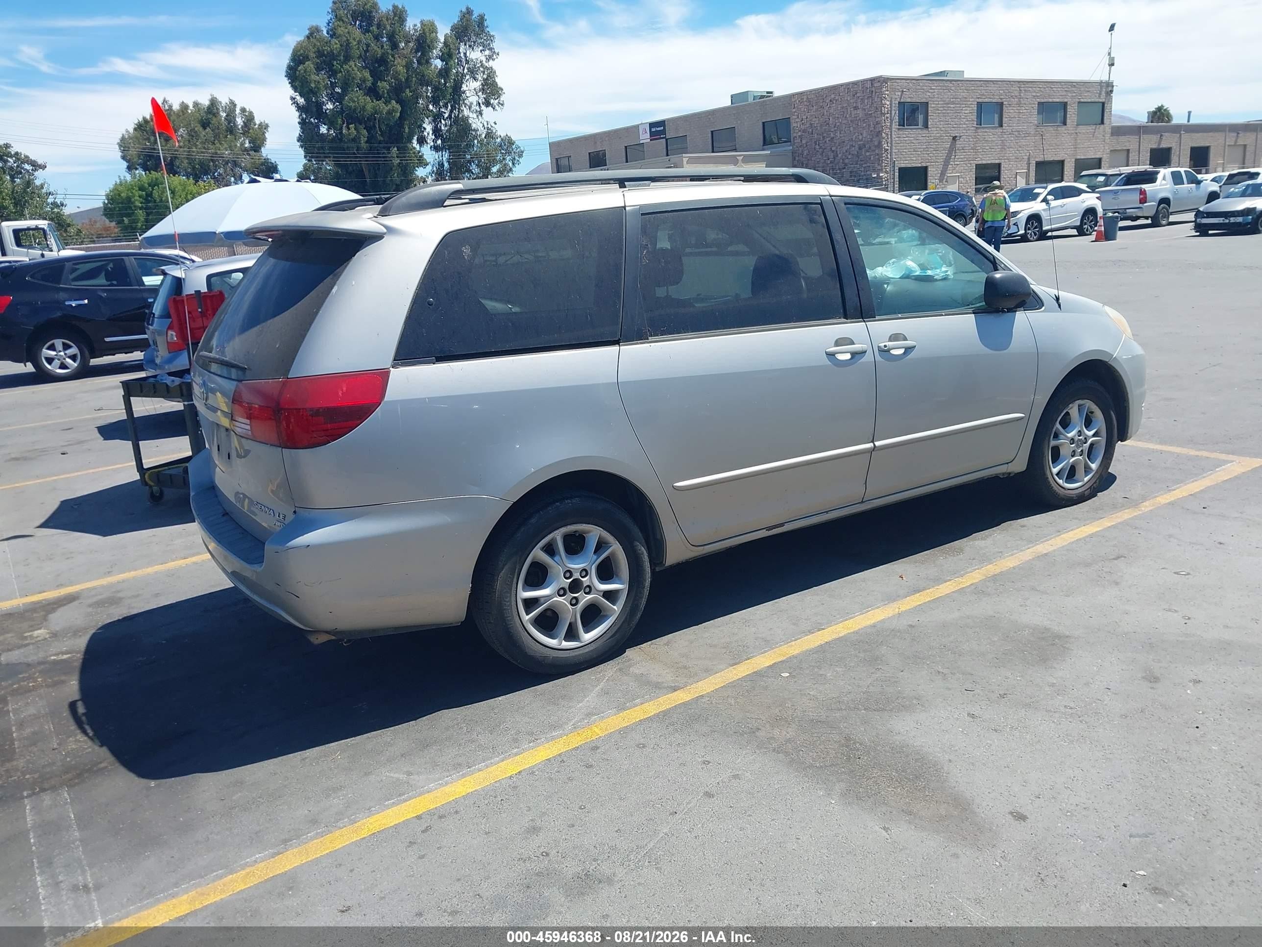 2004 Toyota Sienna Le Silver vin: 5TDBA23C94S024369