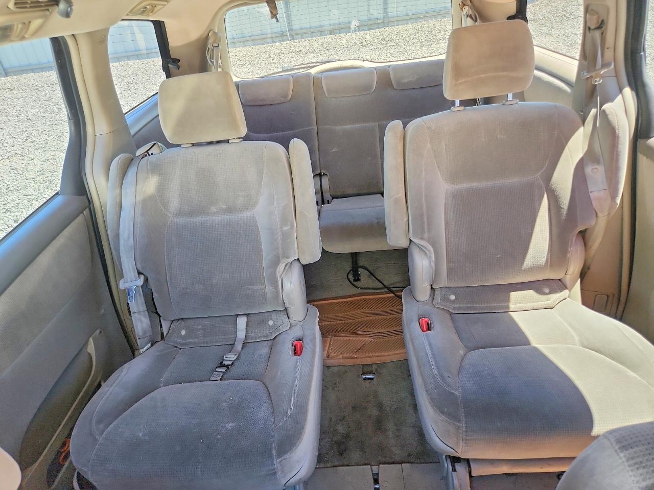 2005 Toyota Sienna Le Gold vin: 5TDBA23C95S029010