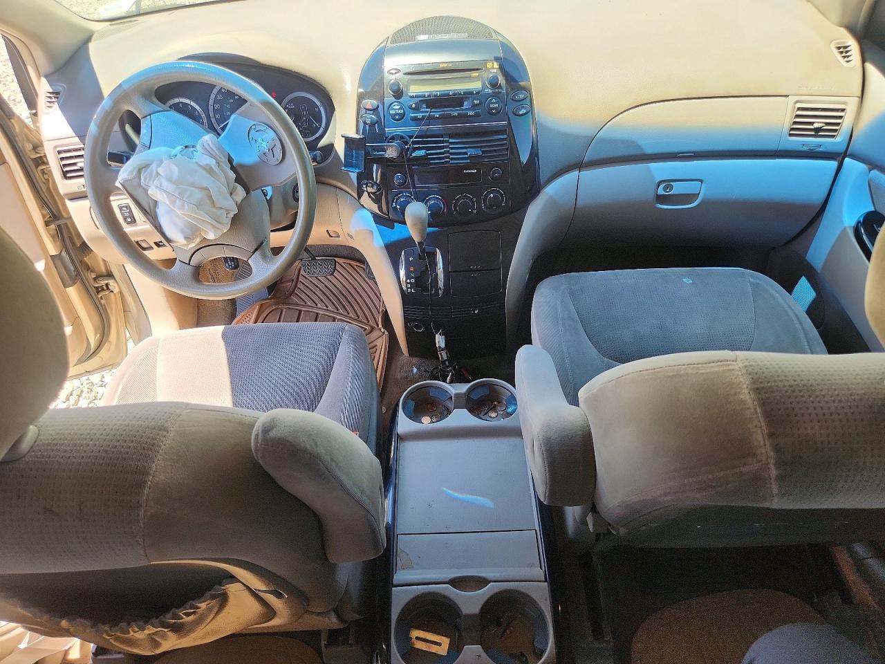 2005 Toyota Sienna Le Gold vin: 5TDBA23C95S029010