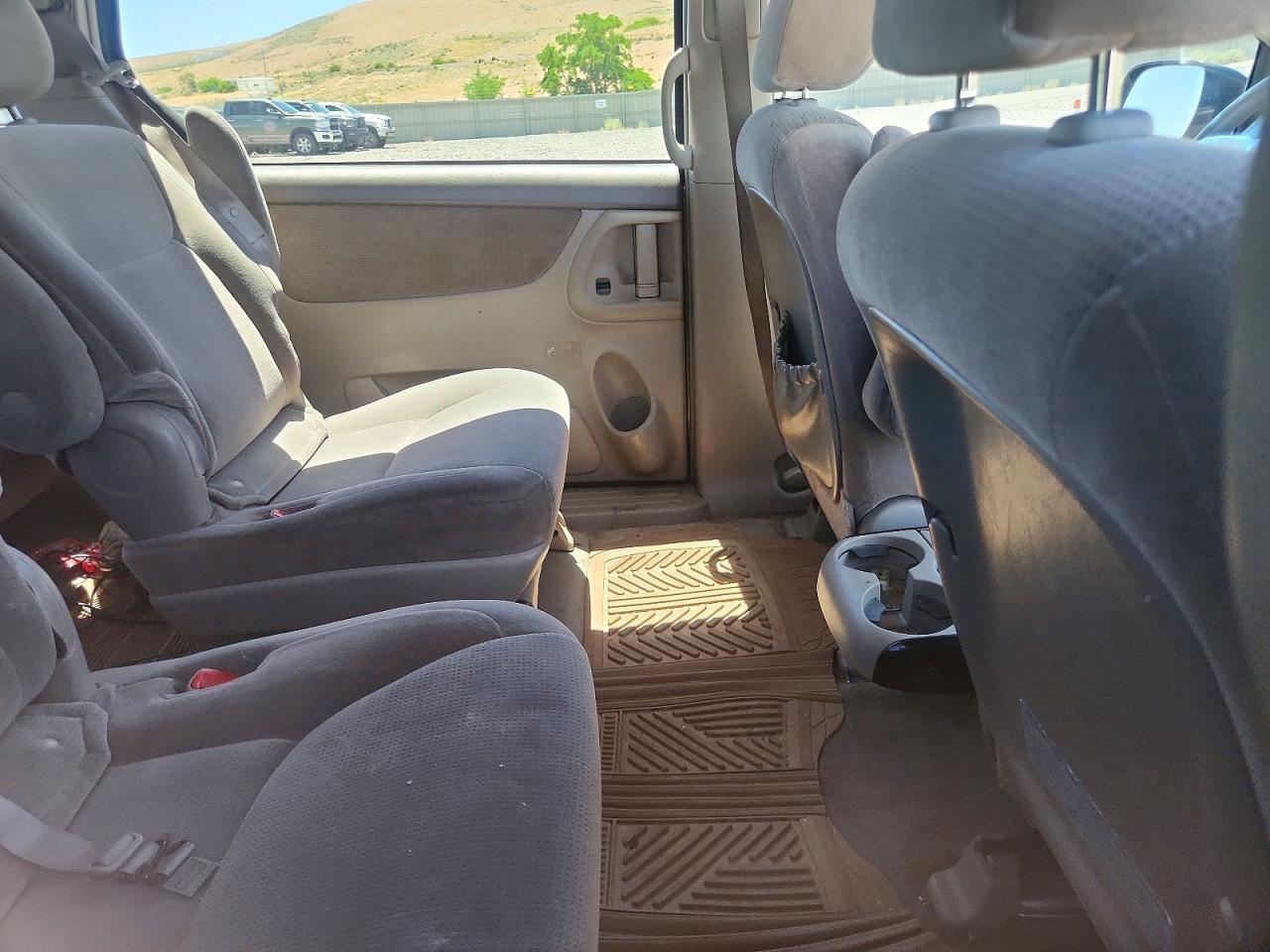 2005 Toyota Sienna Le Gold vin: 5TDBA23C95S029010