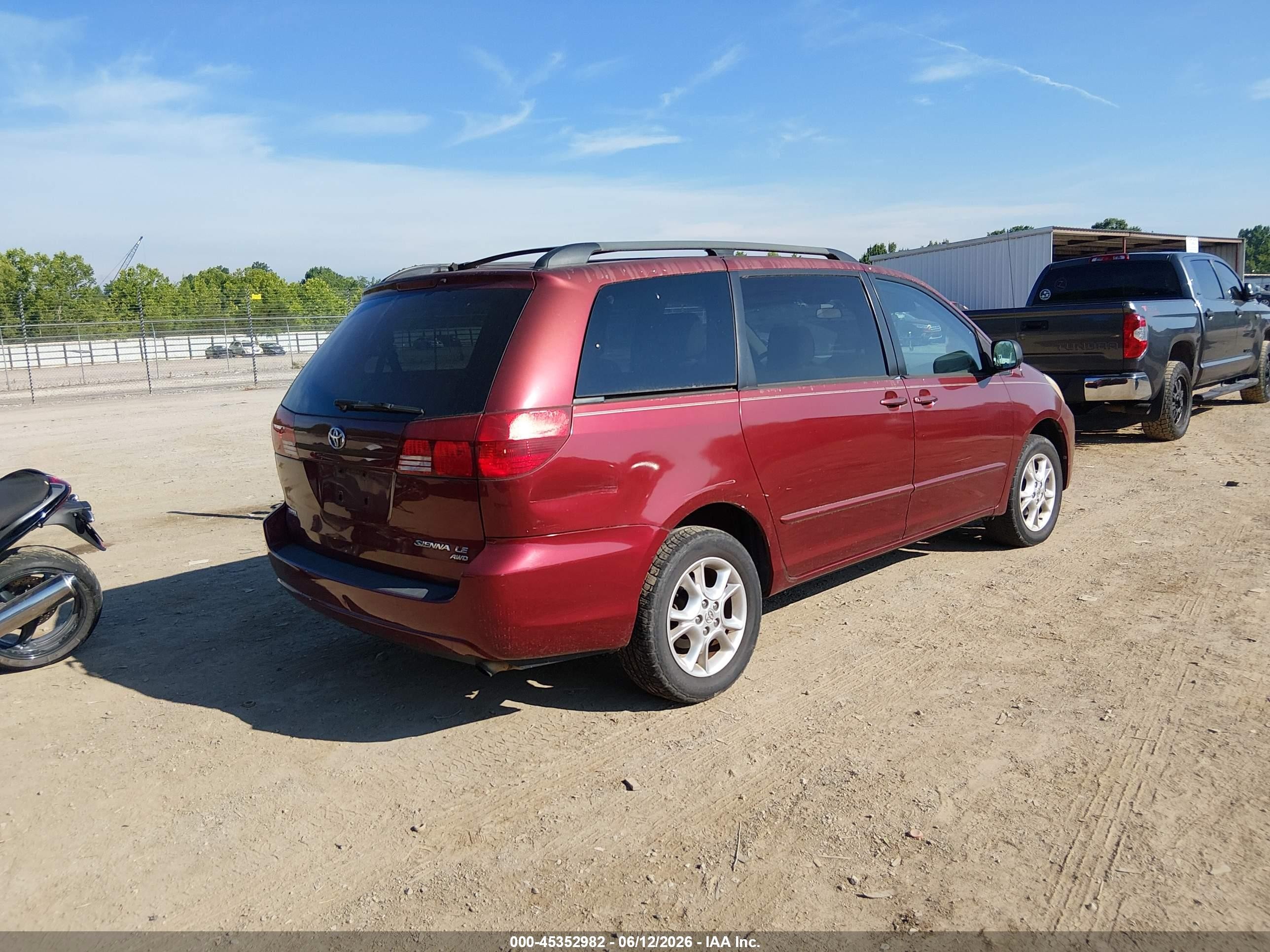 2005 Toyota Sienna Le Maroon vin: 5TDBA23C95S045840