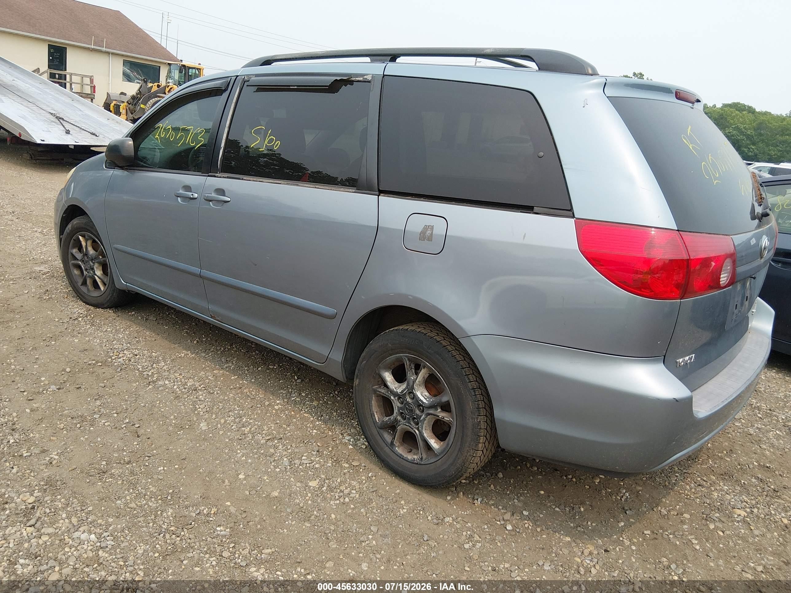2006 Toyota Sienna Le Blue vin: 5TDBA23C96S055334