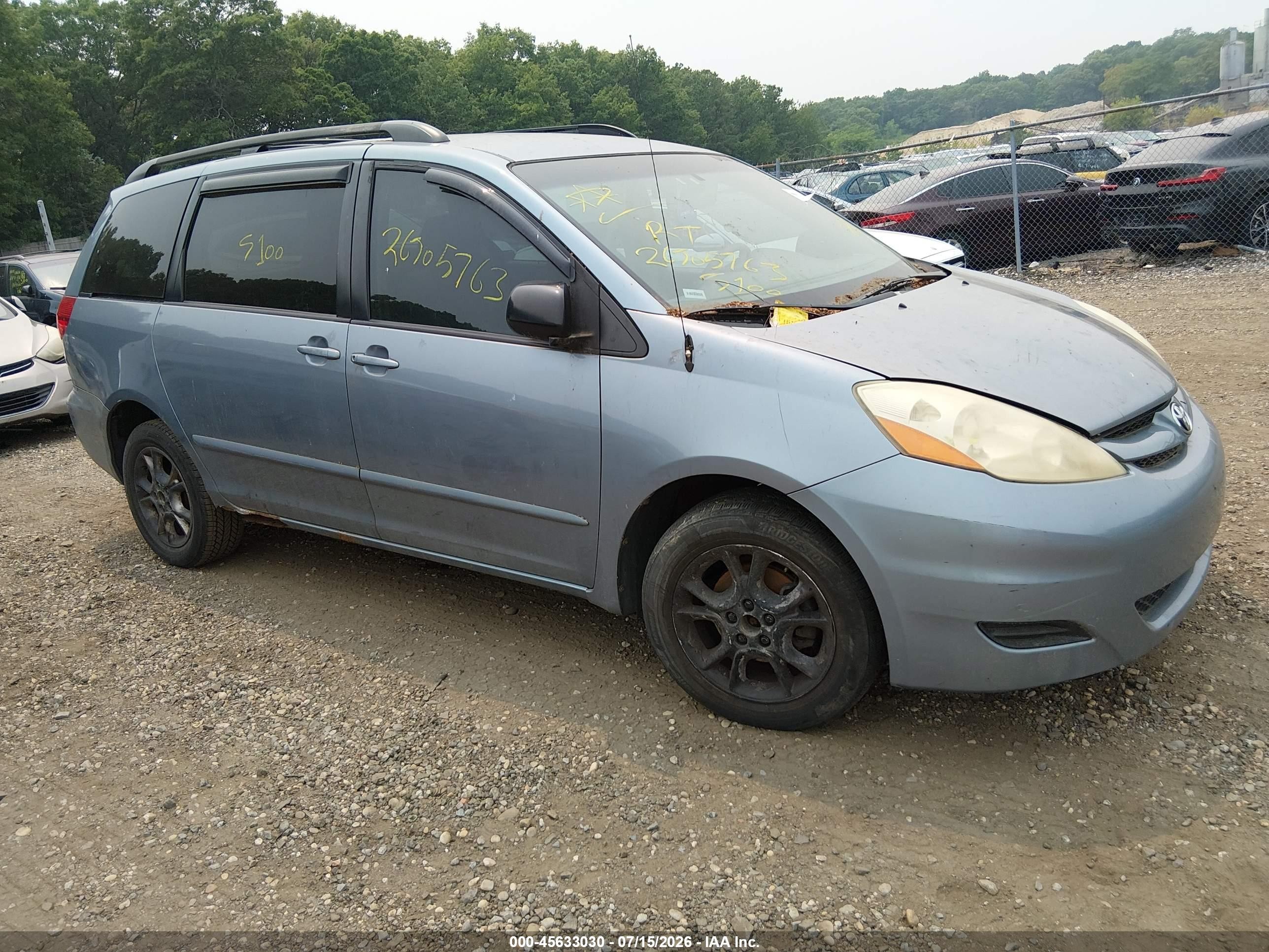 2006 Toyota Sienna Le Blue vin: 5TDBA23C96S055334