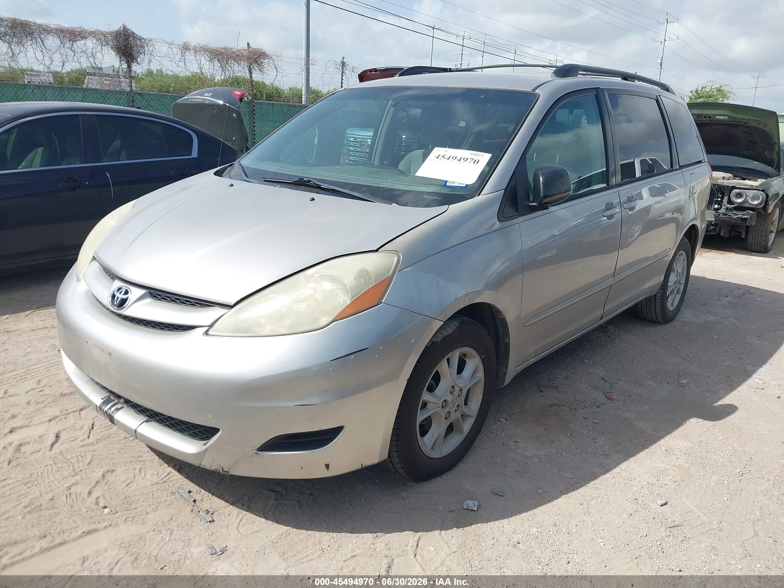 2006 Toyota Sienna Le Gray vin: 5TDBA23C96S071033