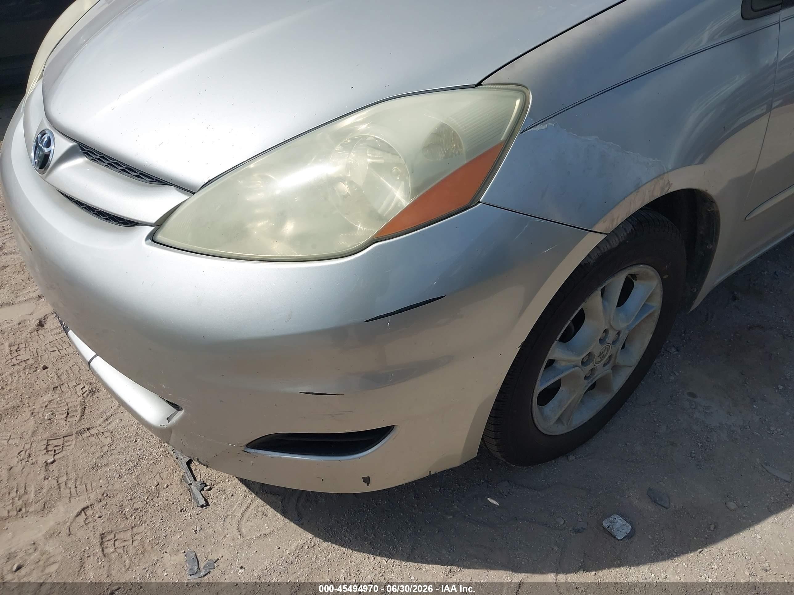 2006 Toyota Sienna Le Gray vin: 5TDBA23C96S071033