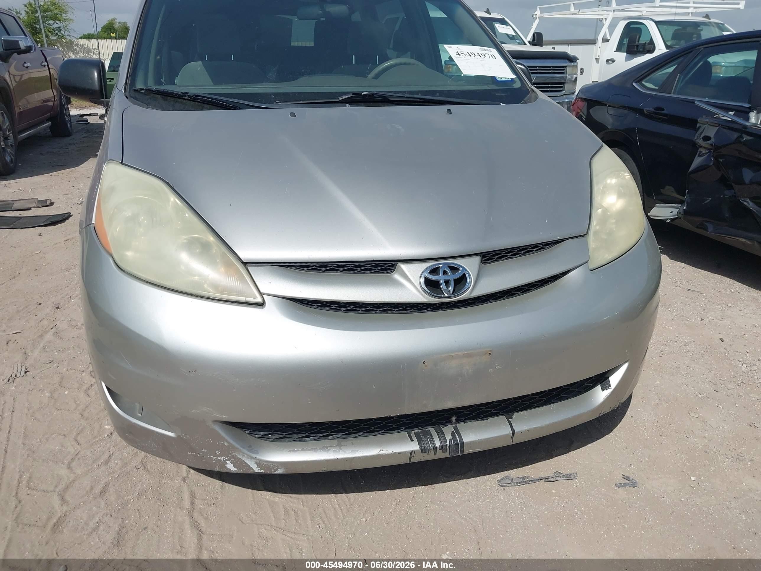 2006 Toyota Sienna Le Gray vin: 5TDBA23C96S071033