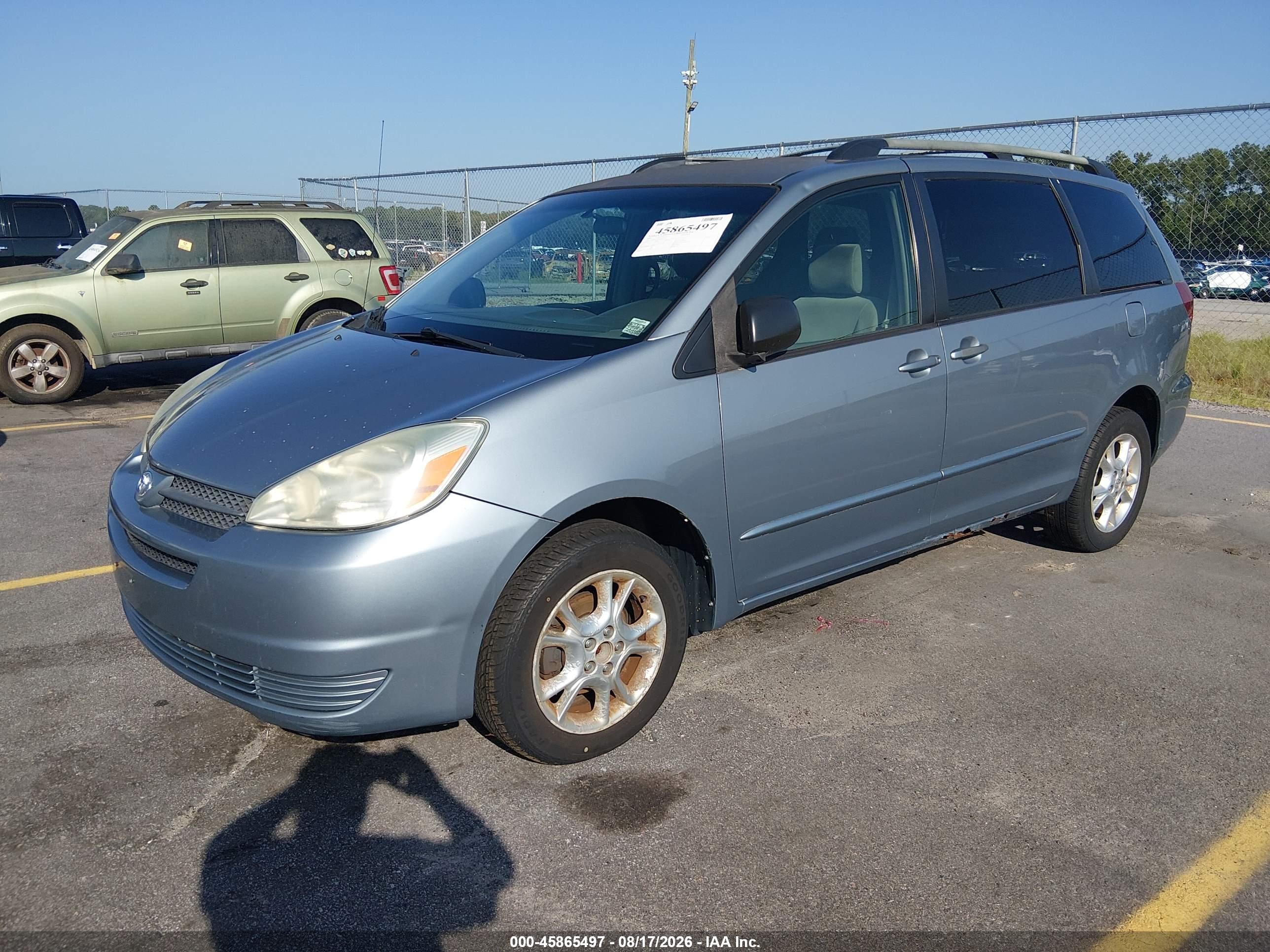 2004 Toyota Sienna Le Gray vin: 5TDBA23CX4S015115