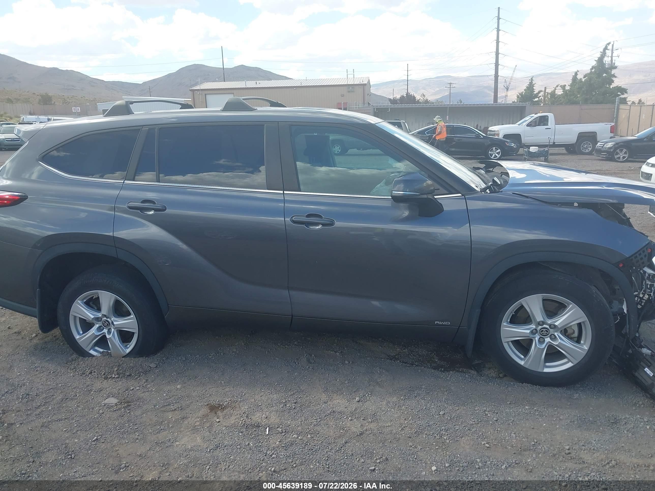 2023 Toyota Highlander Hybrid Le Black vin: 5TDBBRCH8PS130317