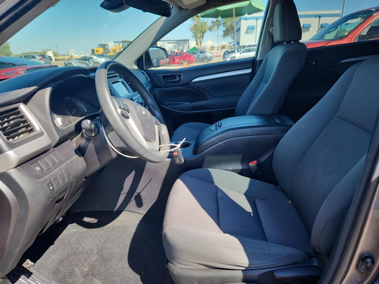 2018 Toyota Highlander Hybrid Gray vin: 5TDBGRFH1JS038776