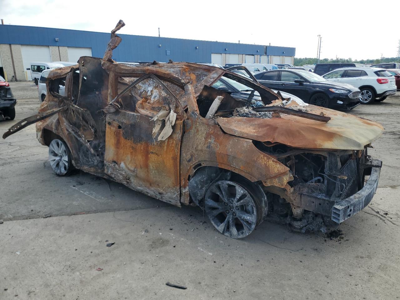 2018 Toyota Highlander Hybrid Burn vin: 5TDBGRFH6JS048882