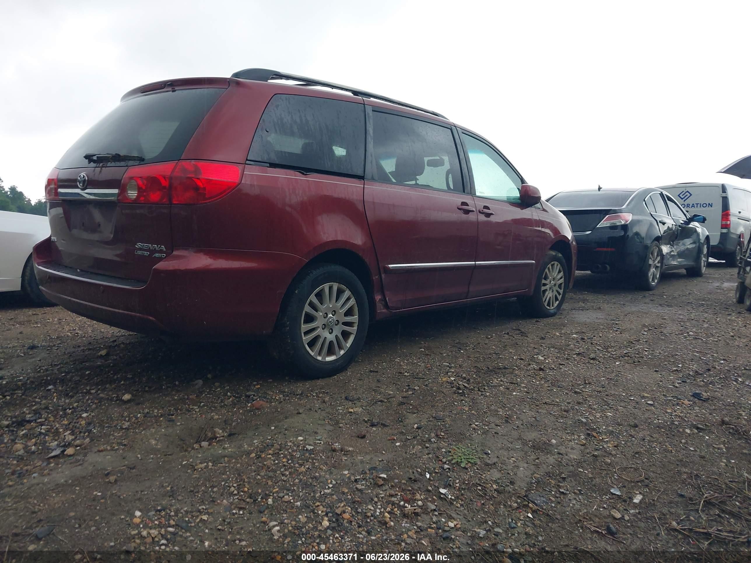 2008 Toyota Sienna Limited Красный vin: 5TDBK22C08S008940