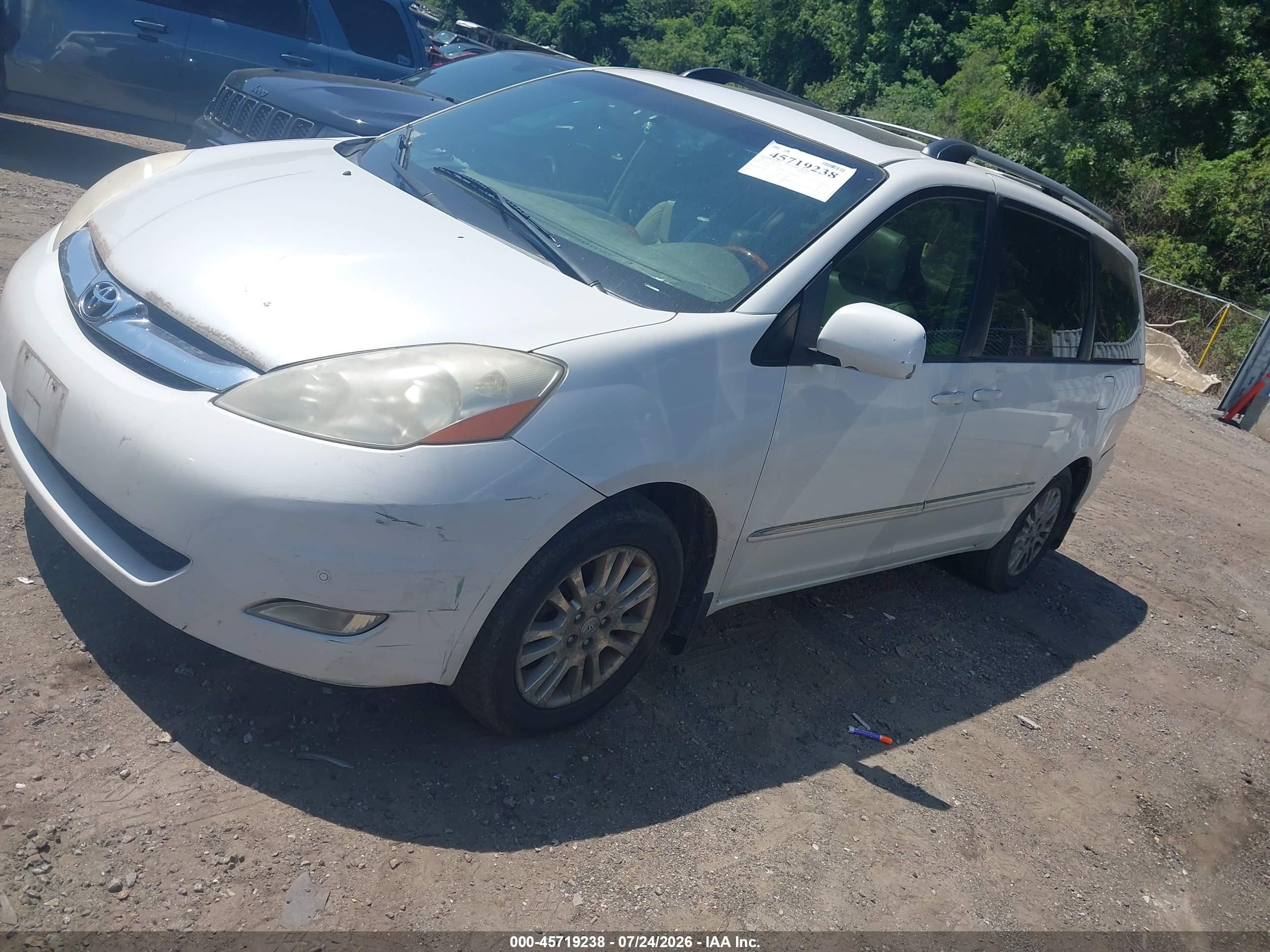 2008 Toyota Sienna Limited Белый vin: 5TDBK22C08S014768