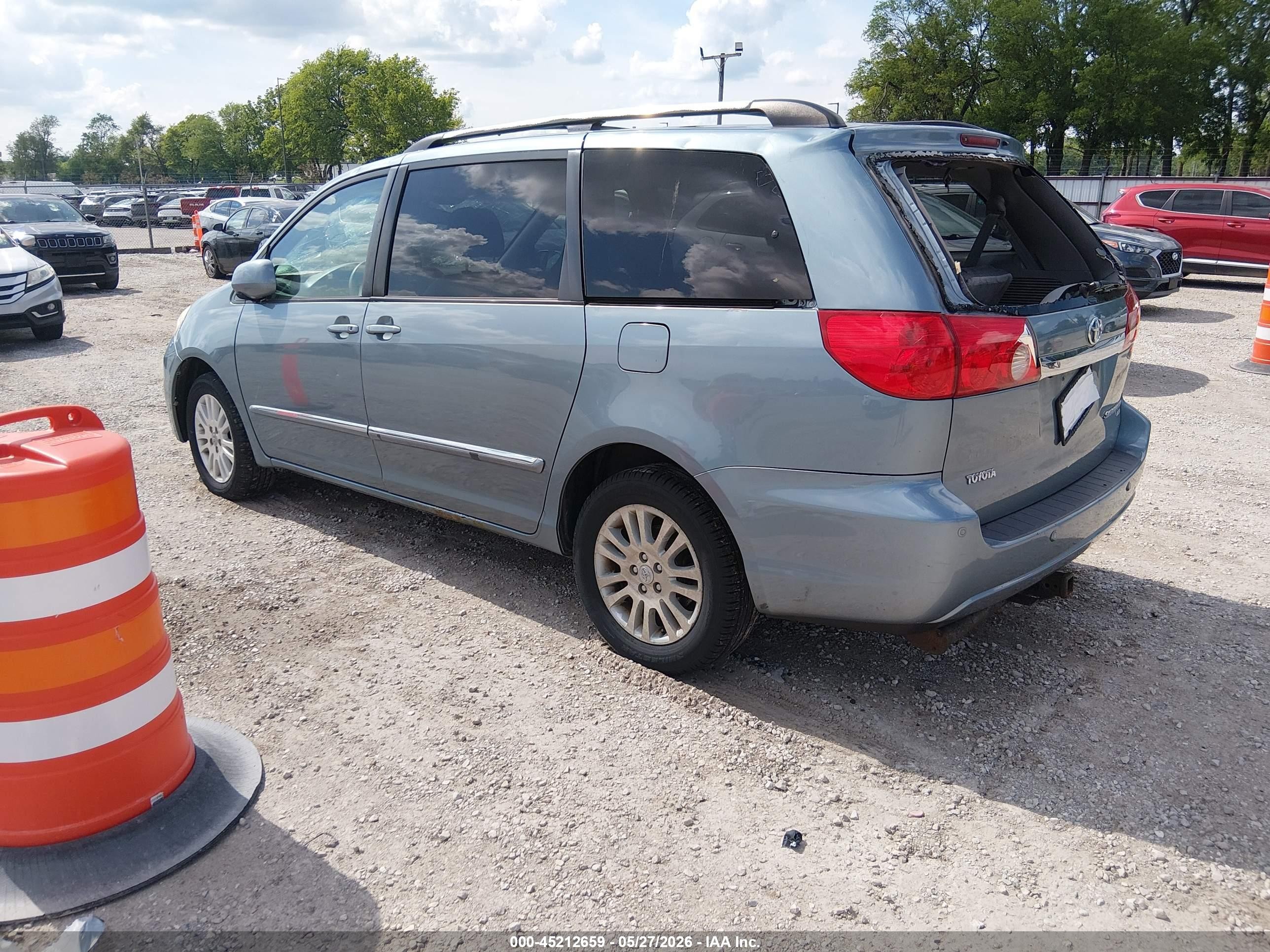 2008 Toyota Sienna Limited Blue vin: 5TDBK22C08S014981