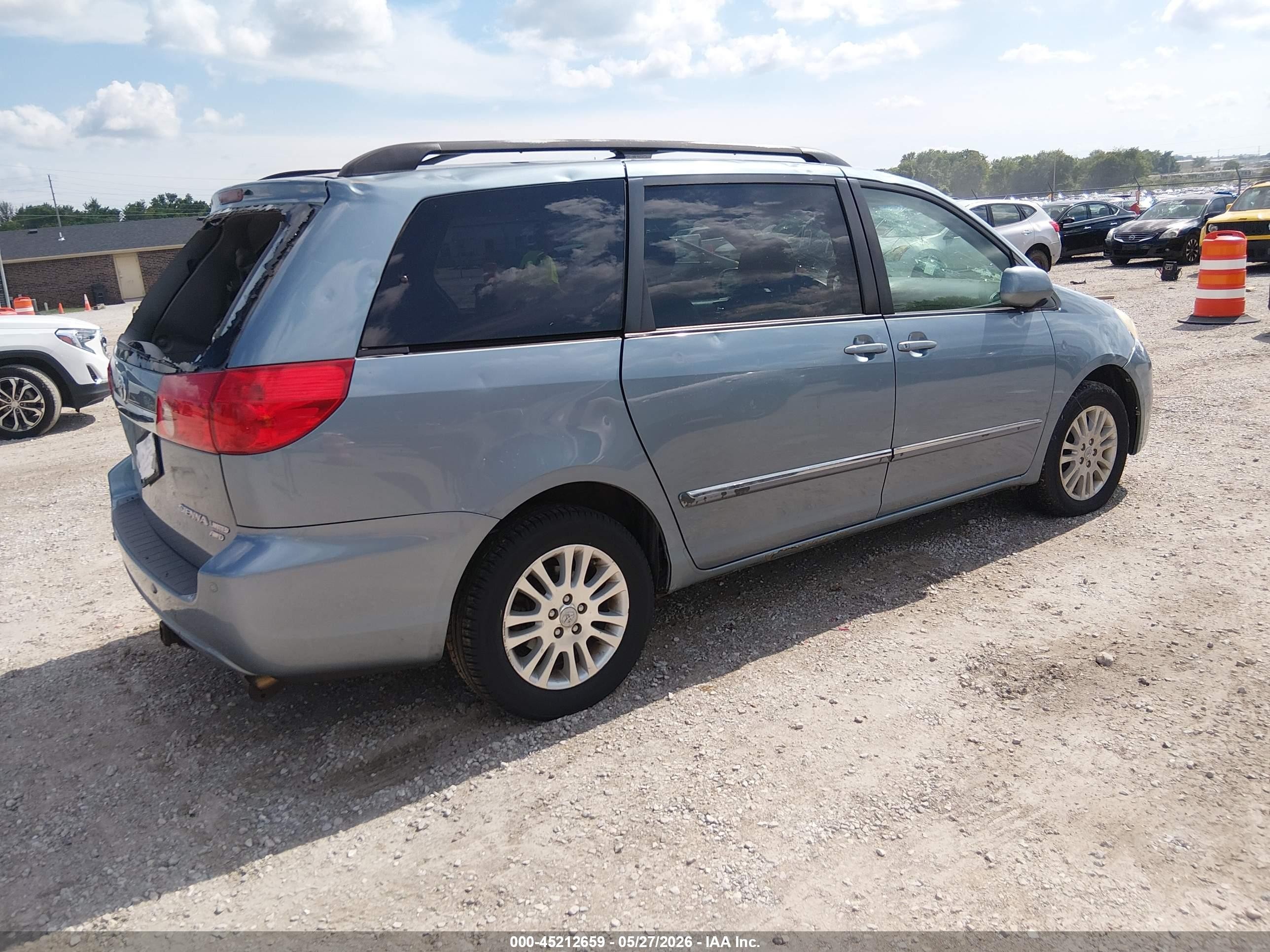 2008 Toyota Sienna Limited Blue vin: 5TDBK22C08S014981