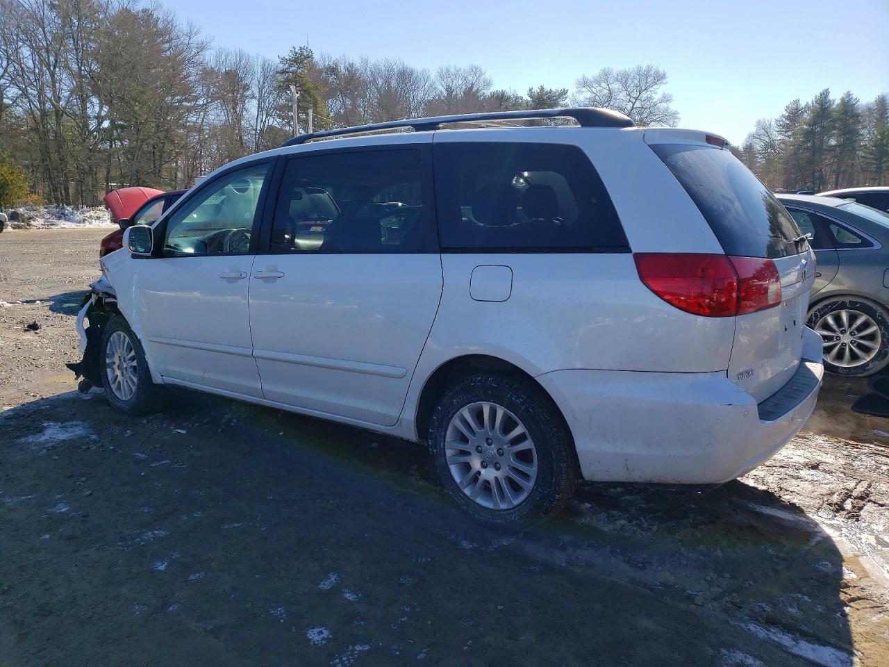 2008 Toyota Sienna Xle White vin: 5TDBK22C08S019968