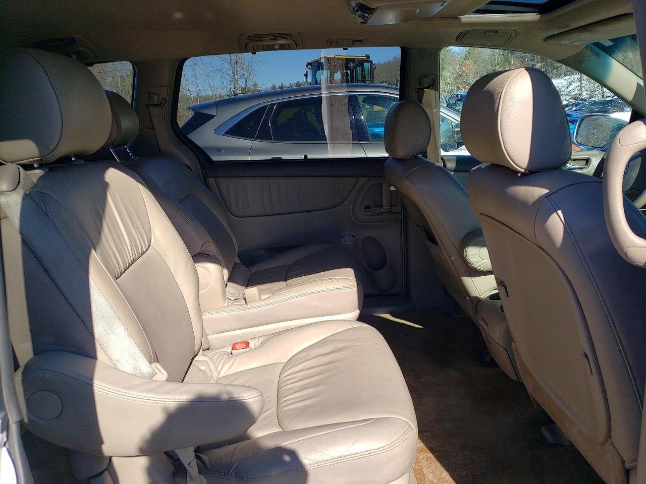 2008 Toyota Sienna Xle White vin: 5TDBK22C08S019968
