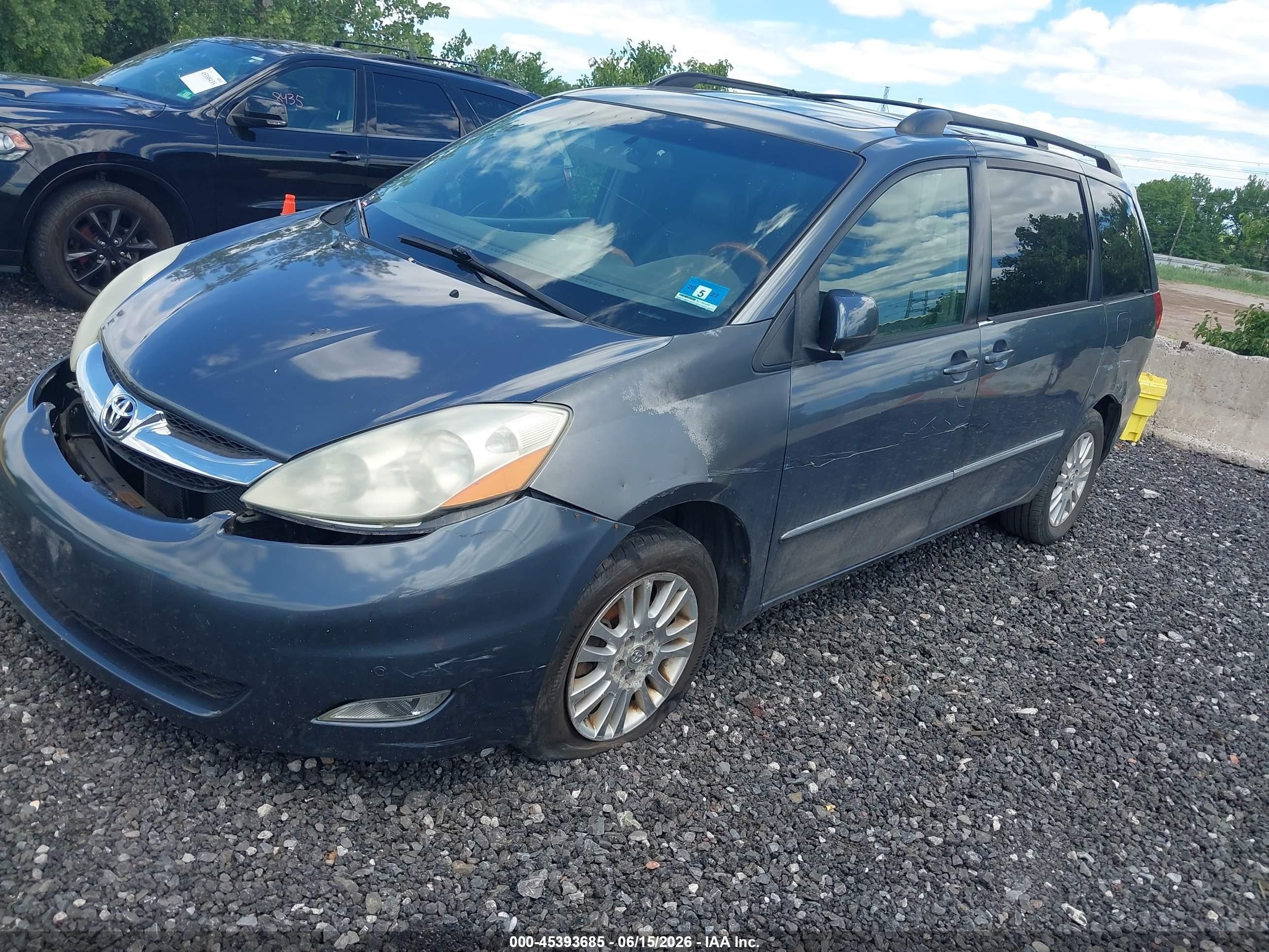 2007 Toyota Sienna Xle Limited Gray vin: 5TDBK22C17S005687