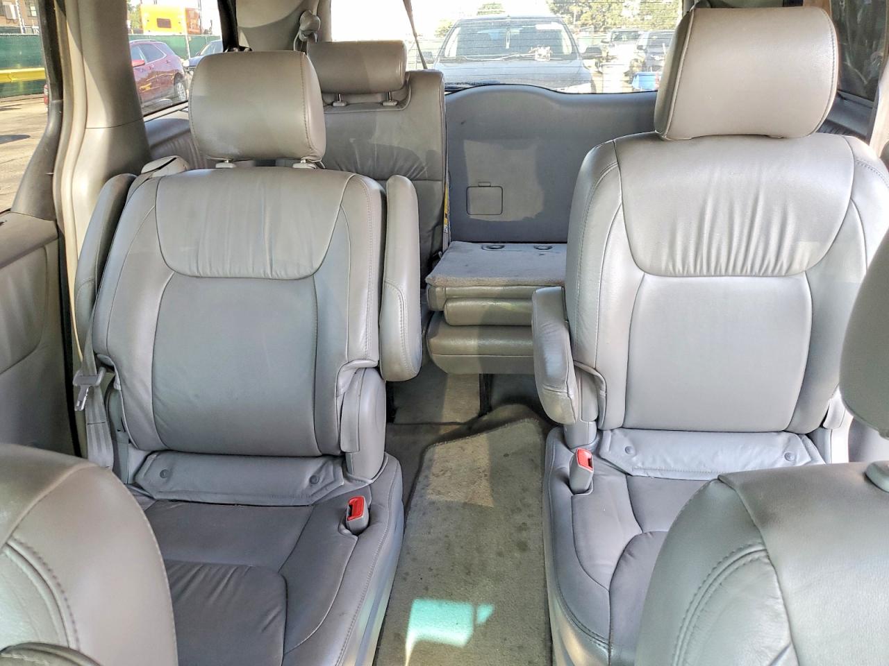 2008 Toyota Sienna Blue vin: 5TDBK22C18S013161