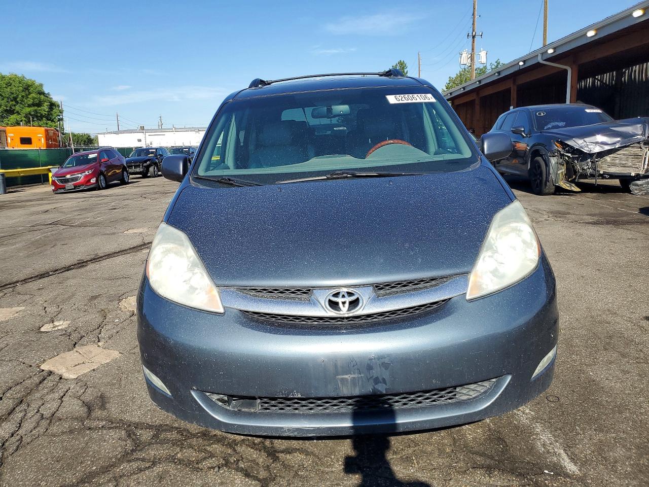 2008 Toyota Sienna Blue vin: 5TDBK22C18S013161