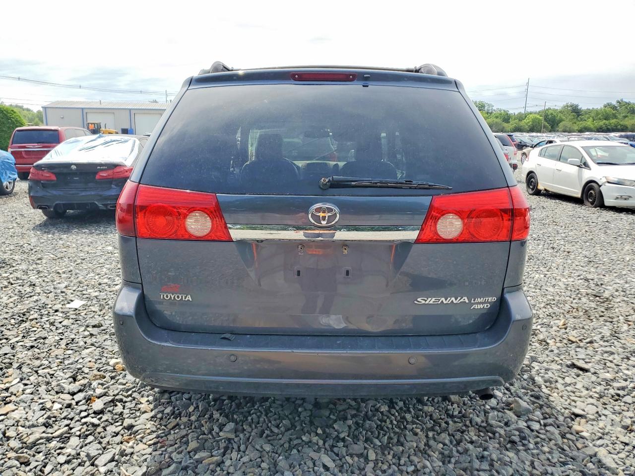 2009 Toyota Sienna Limited Gray vin: 5TDBK22C19S028129