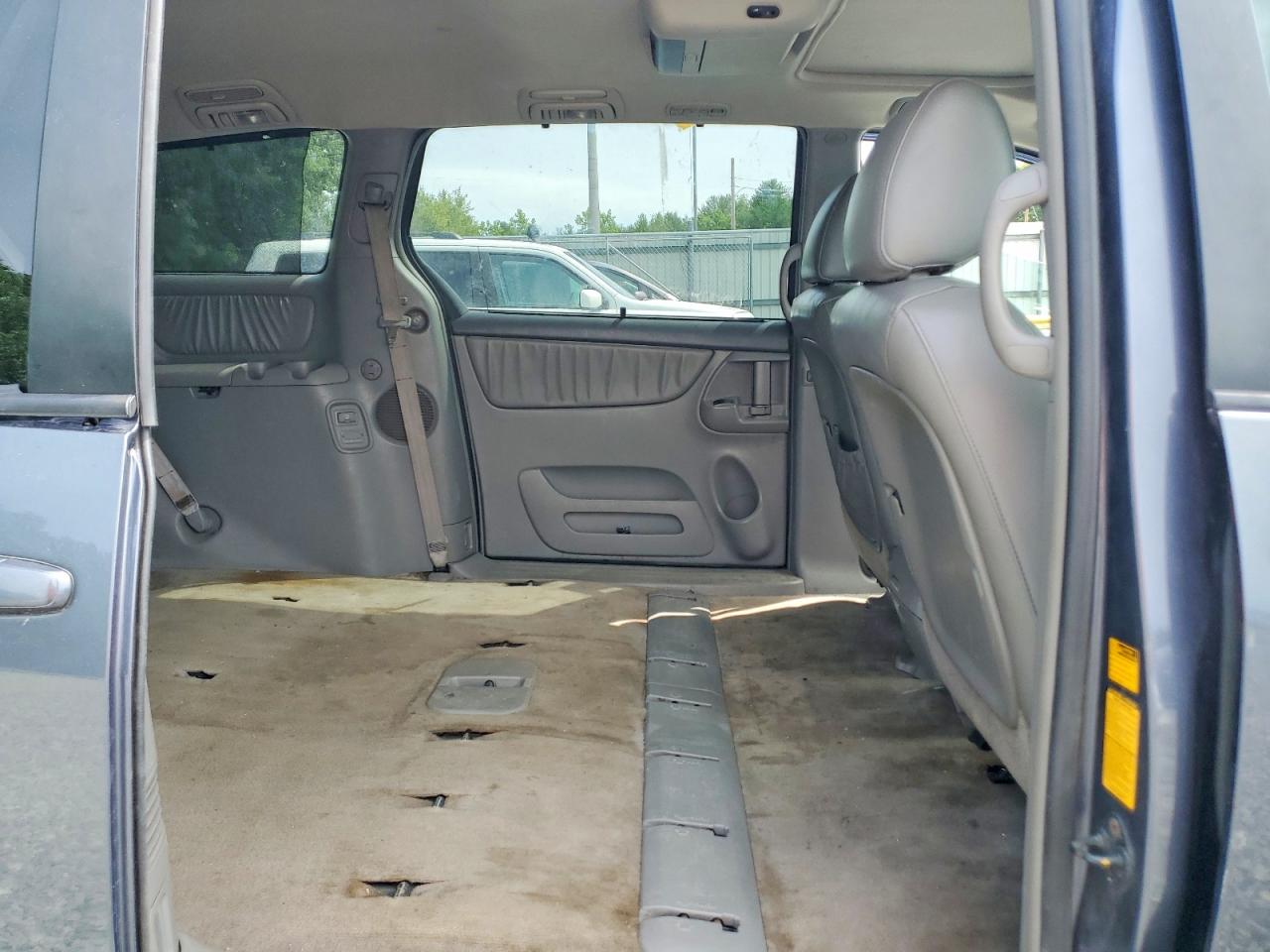 2009 Toyota Sienna Limited Gray vin: 5TDBK22C19S028129