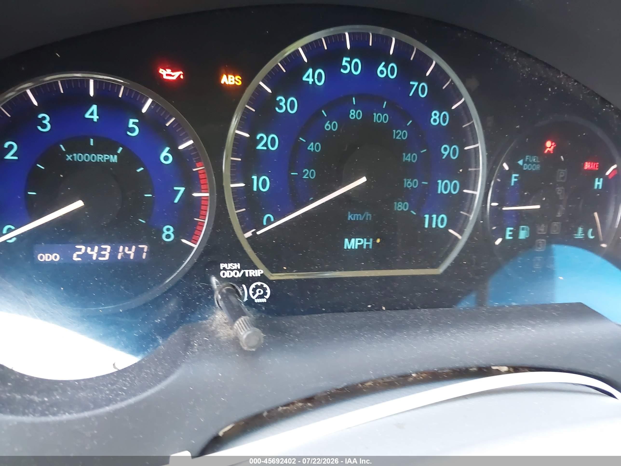 2007 Toyota Sienna Xle White vin: 5TDBK22C27S003933