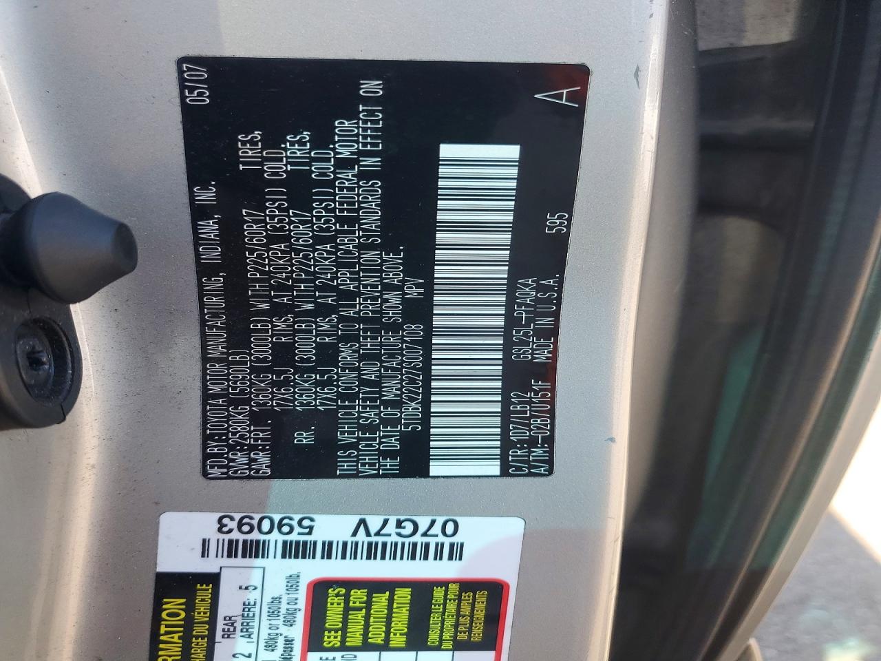 2007 Toyota Sienna Xle 7-passenger Серебряный vin: 5TDBK22C27S007108